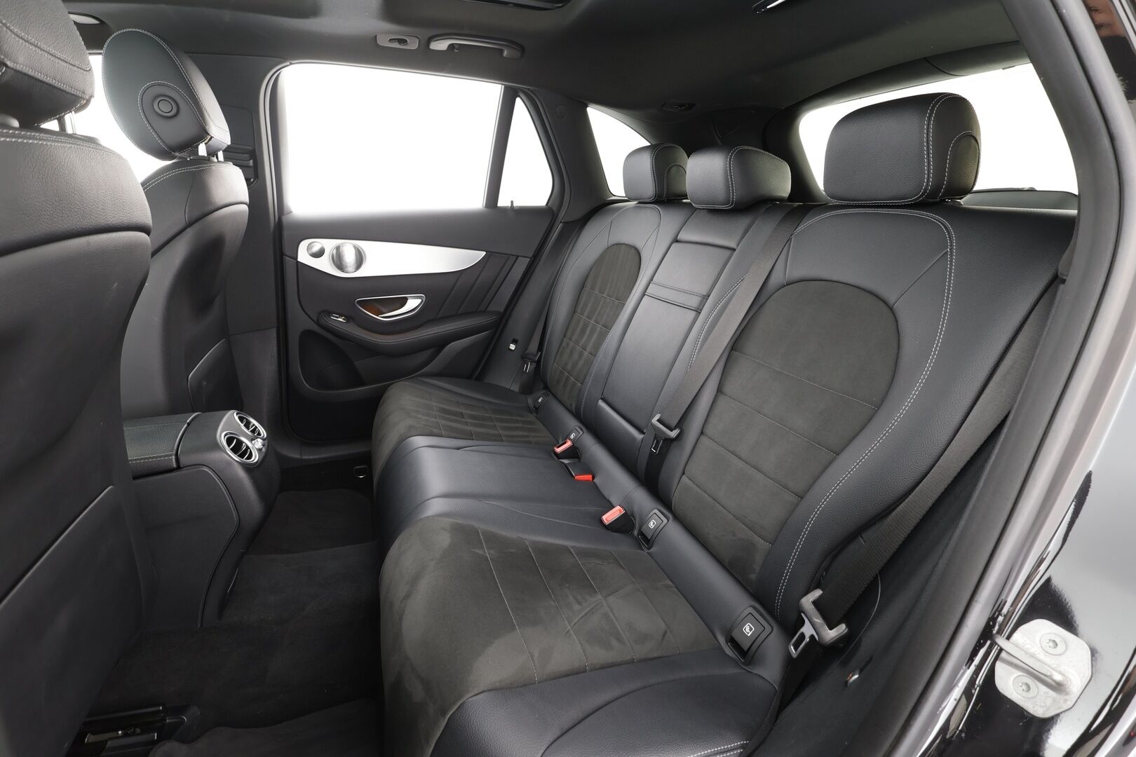 Mercedes-Benz GLC 2016 220 d 4Matic A Premium Business AMG - | Burmester | Webasto | Panorama | P.Kamera | Koukku | Osasähköt | Vakkari |