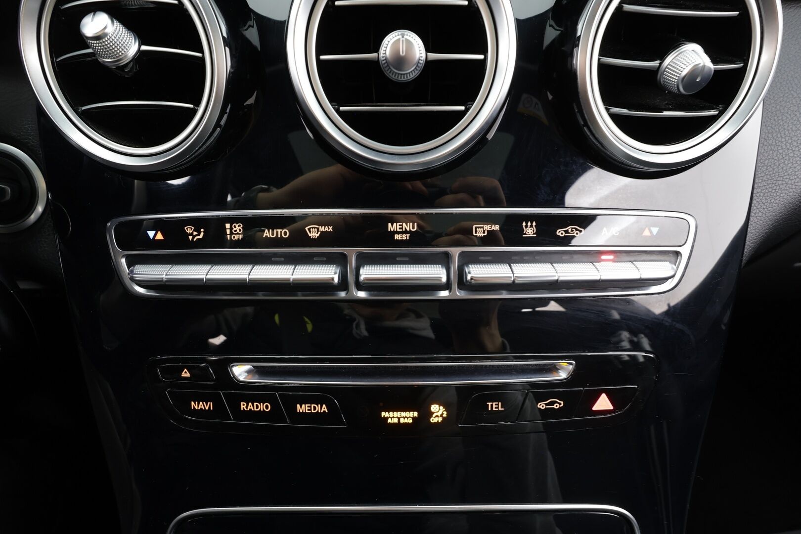 Mercedes-Benz GLC 2016 220 d 4Matic A Premium Business AMG - | Burmester | Webasto | Panorama | P.Kamera | Koukku | Osasähköt | Vakkari |