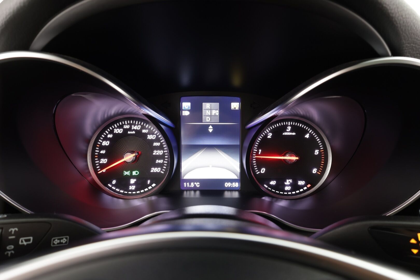 Mercedes-Benz GLC 2016 220 d 4Matic A Premium Business AMG - | Burmester | Webasto | Panorama | P.Kamera | Koukku | Osasähköt | Vakkari |