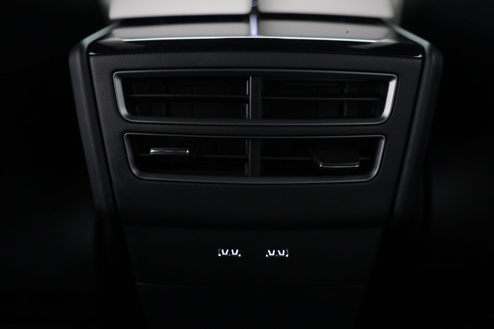 Tesla Model S 2020 Long Range AWD Raven ** AP / Ilma-alusta / 21'' Turbine / Vaaleat nahat / Premium Sound - 2x vanteet / Suomi-auto / Tyylikäs 