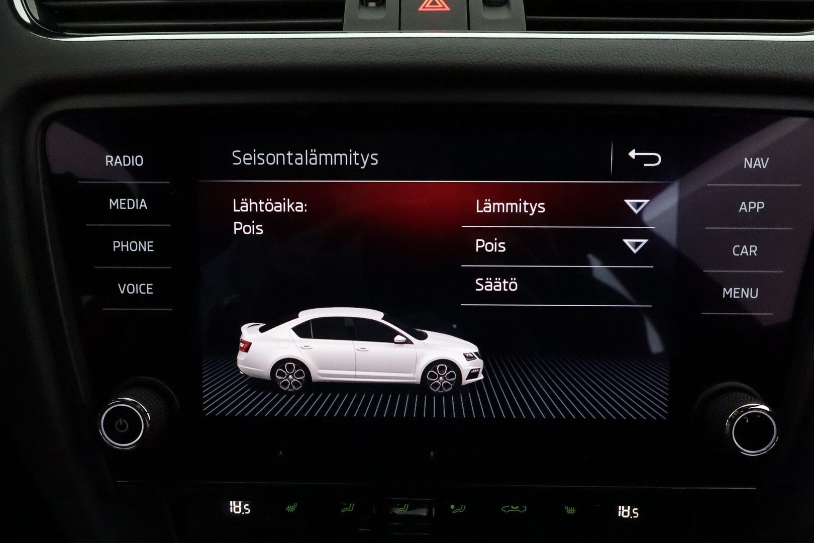Skoda Octavia 2020 2,0 TSI RS BusinessLine DSG Autom. **Adapt.vakkari / Webasto / Muistipenkki / LED / Navi / Sporttipenkit** - Suomi-auto / Kahdet renkaat aluvanteilla / P.kamera / Digimittaristo / Penkinlämmittimet takana / Tuulilasin lämmitin 