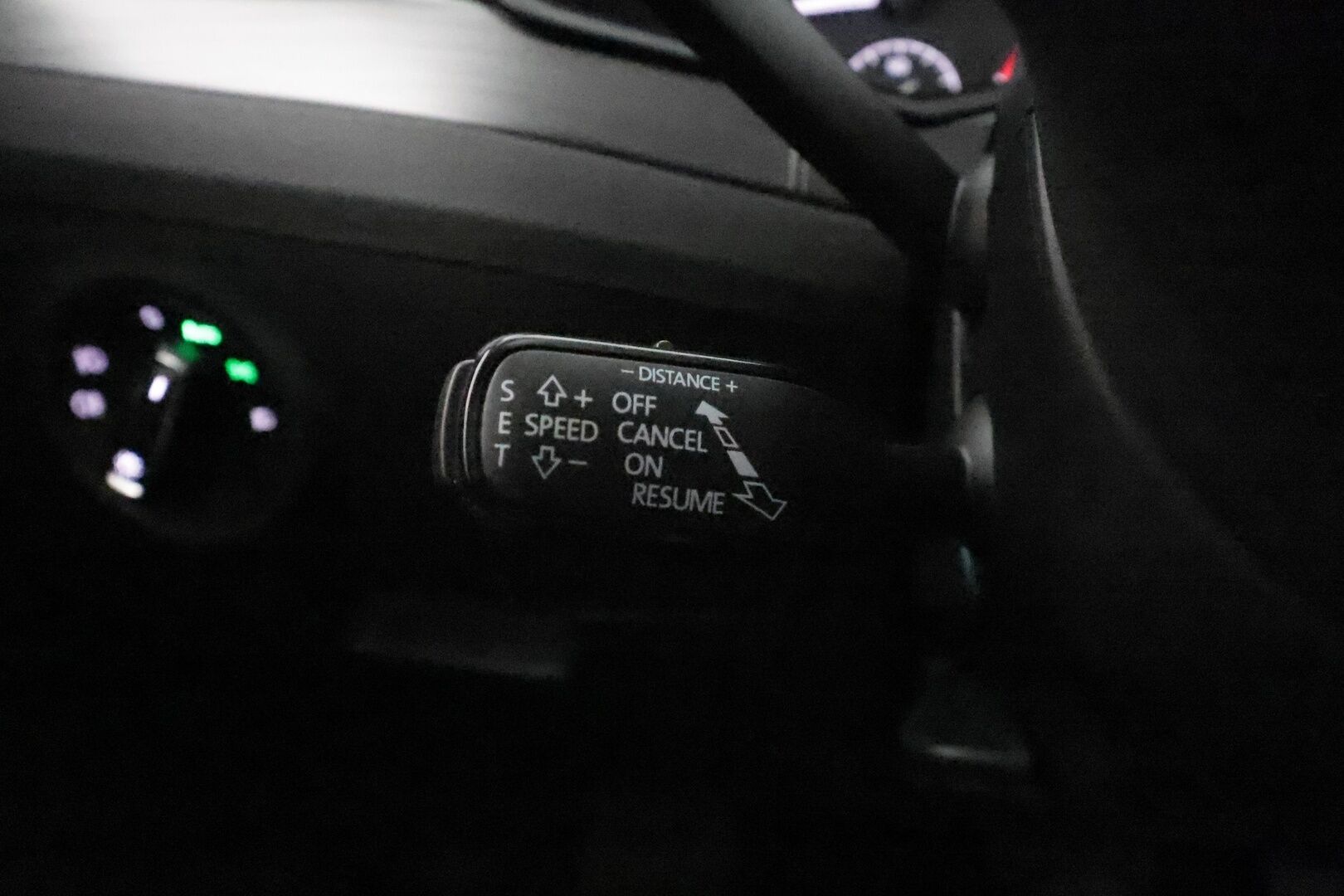 Skoda Superb 2016 2.0 TDi 150 Style DSG Combi **Webasto / Koukku / Adapt.Vakkari / Xenon / Muistipenkki / P.Kamera / Apple&Android - Kahdet Renkaat