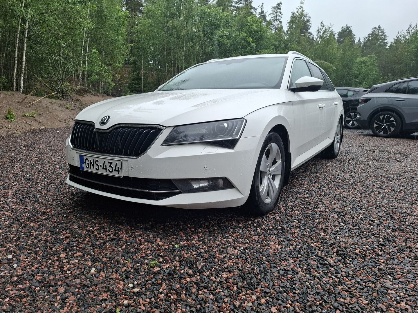 Skoda Superb 2016 2.0 TDi 150 Style DSG Combi **Adapt.vakkari / Webasto / Xenon / Koukku / Muistipenkki / TULOSSA