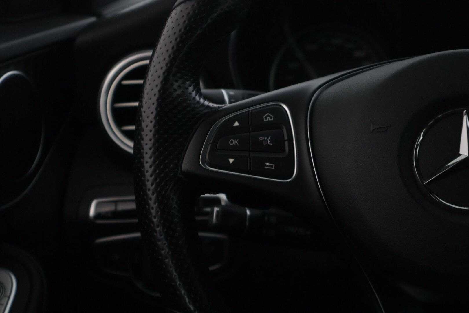 Mercedes-Benz C 2016 350 e T A Premium Business - YritysOutlet - Myydään vain yrityksille| Airmatic | Navi | Tutkat | Led | Vakkari | puolinahat|