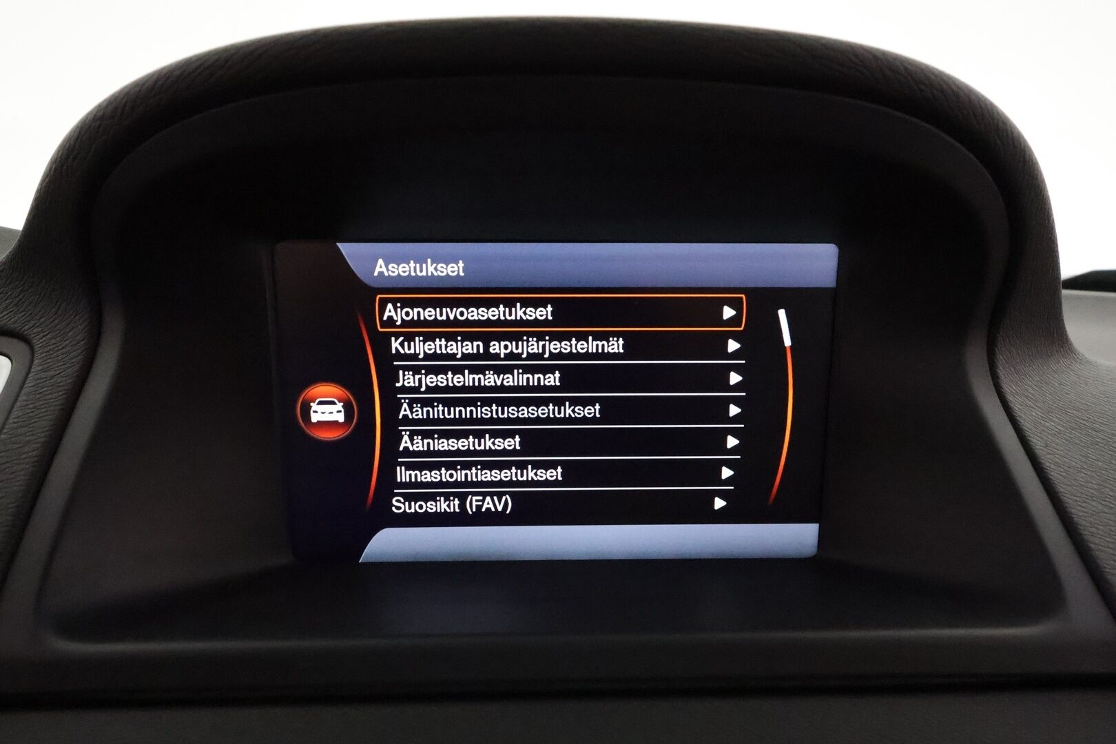 Volvo S80 2013 D4 Summum aut **Webasto / Lasikattoluukku / P.tutkat / Muistipenkki / Navi / Vakkari / KeylessGo / Koukku** - Juuri leimattu! / Kahdet renkaat aluvanteilla / Ei Adblue-järjestelmää