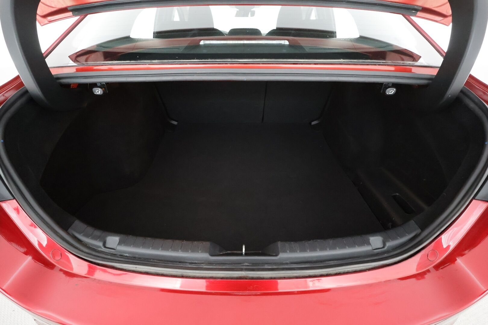 Mazda Mazda3 2020 Sedan 2,0 (122 hv) SKYACTIV-G Vision Plus Business AT KL2Y * ACC / HUD / P.kamera / LED / Navi / KeylessGo * - Lohkolämmitin / Suomi-auto / Kahdet renkaat aluvanteilla / Merkkihuollettu - Osta nyt, maksa vasta ensi vuonna