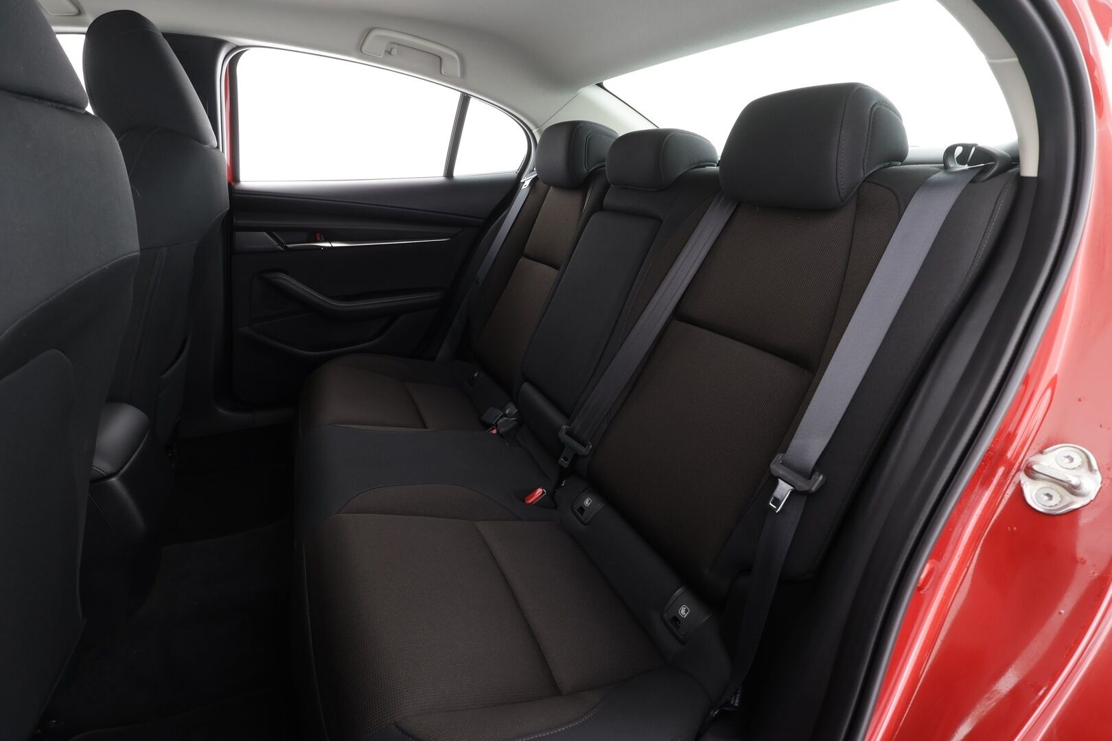 Mazda 3 2020 Sedan 2,0 (122 hv) SKYACTIV-G Vision Plus Business AT KL2Y * ACC / HUD / P.kamera / LED / Navi / KeylessGo * - Suomi-auto / Kahdet renkaat Mazdan vanteilla / Merkkihuollettu - HULLU BLACKWEEK KORKOTARJOUS 2,49%