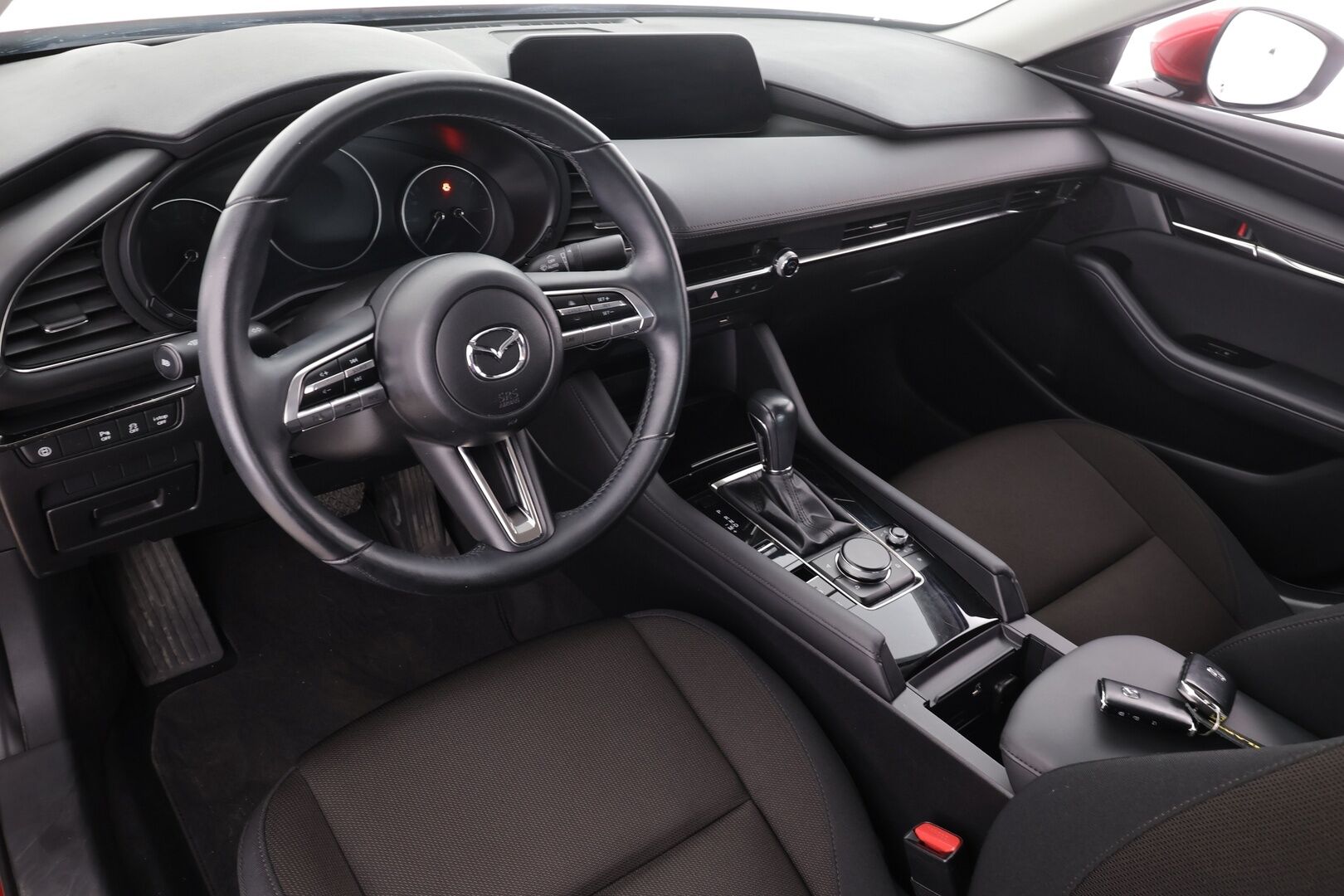 Mazda Mazda3 2020 Sedan 2,0 (122 hv) SKYACTIV-G Vision Plus Business AT KL2Y * ACC / HUD / P.kamera / LED / Navi / KeylessGo * - Lohkolämmitin / Suomi-auto / Kahdet renkaat aluvanteilla / Merkkihuollettu - Osta nyt, maksa vasta ensi vuonna