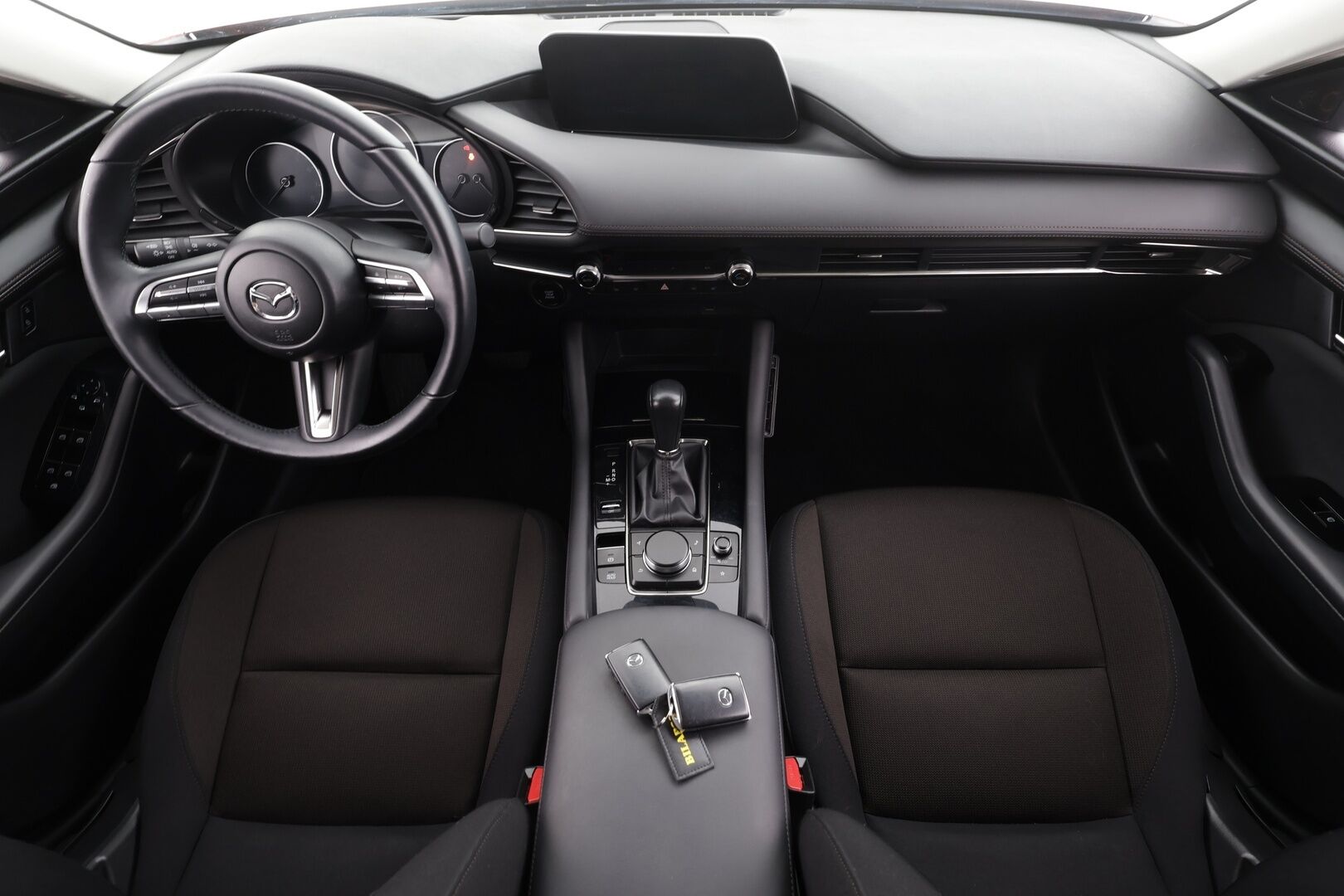 Mazda 3 2020 Sedan 2,0 (122 hv) SKYACTIV-G Vision Plus Business AT KL2Y * ACC / HUD / P.kamera / LED / Navi / KeylessGo * - Suomi-auto / Kahdet renkaat Mazdan vanteilla / Merkkihuollettu - HULLU BLACKWEEK KORKOTARJOUS 2,49%