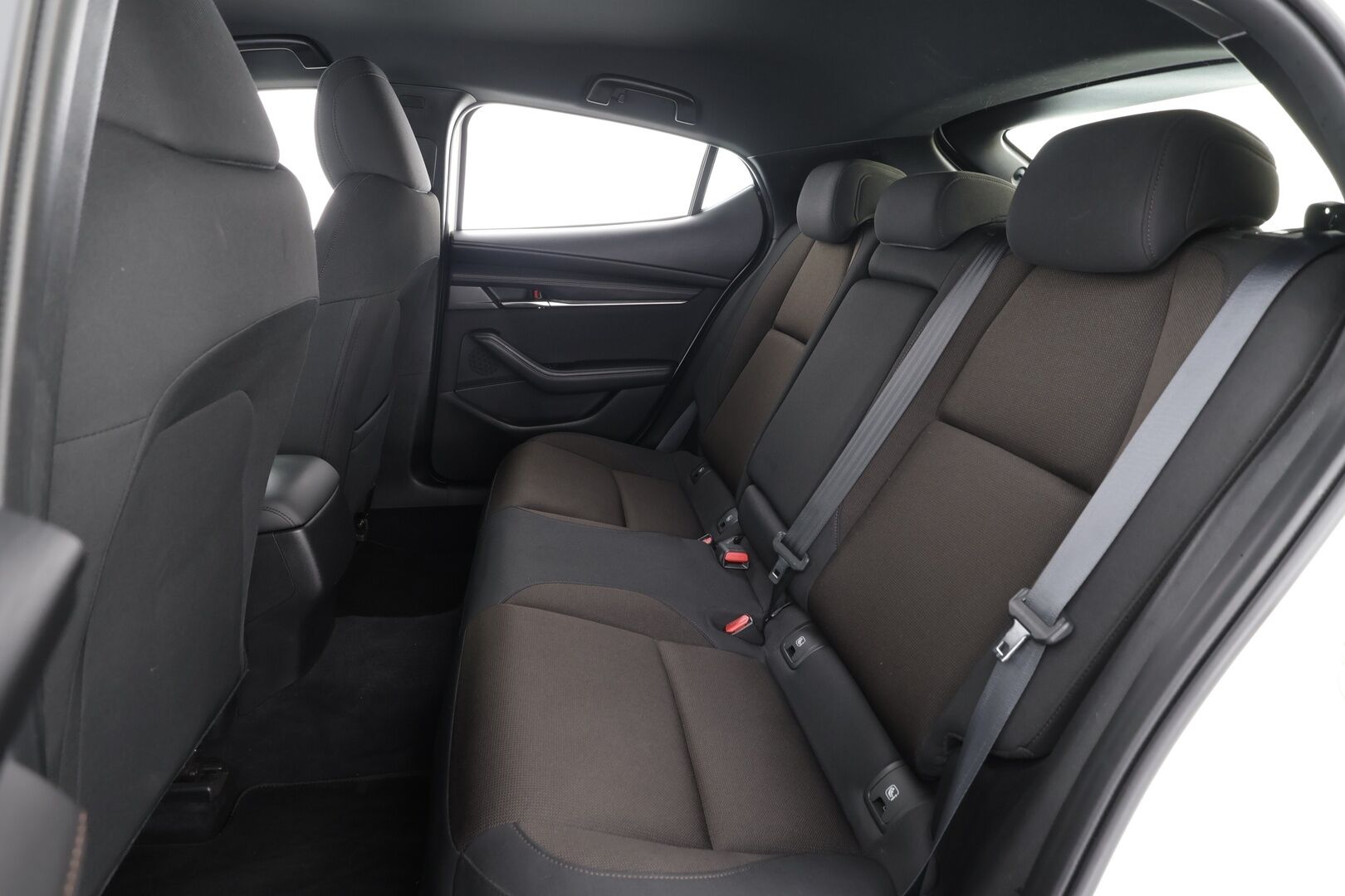 Mazda Mazda3 2020 Hatchback 2,0 (122 hv) SKYACTIV-G Vision Plus Business * ACC / HUD  / LED / P.Kamera / Navi / Kaistavahti / Keyless * - Kahdet renkaat aluvanteilla - HULLUT AVAJAISHULINAT KORKOTARJOUS 3,29 %