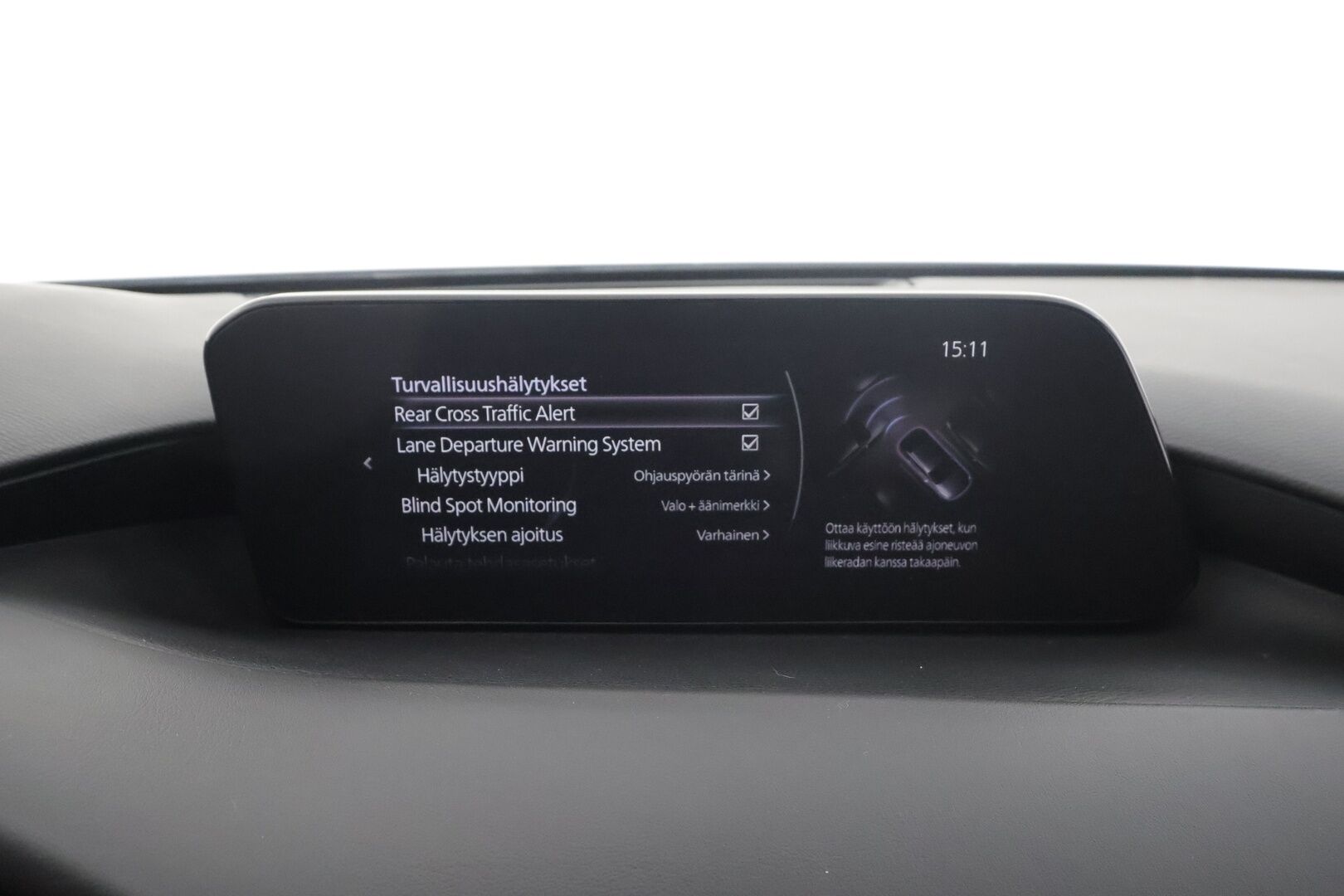 Mazda Mazda3 2020 Hatchback 2,0 (122 hv) SKYACTIV-G Vision Plus Business * ACC / LED / P.Kamera / Navi / Kaistavahti / Keyless / HUD * - Kahdet renkaat aluvanteilla