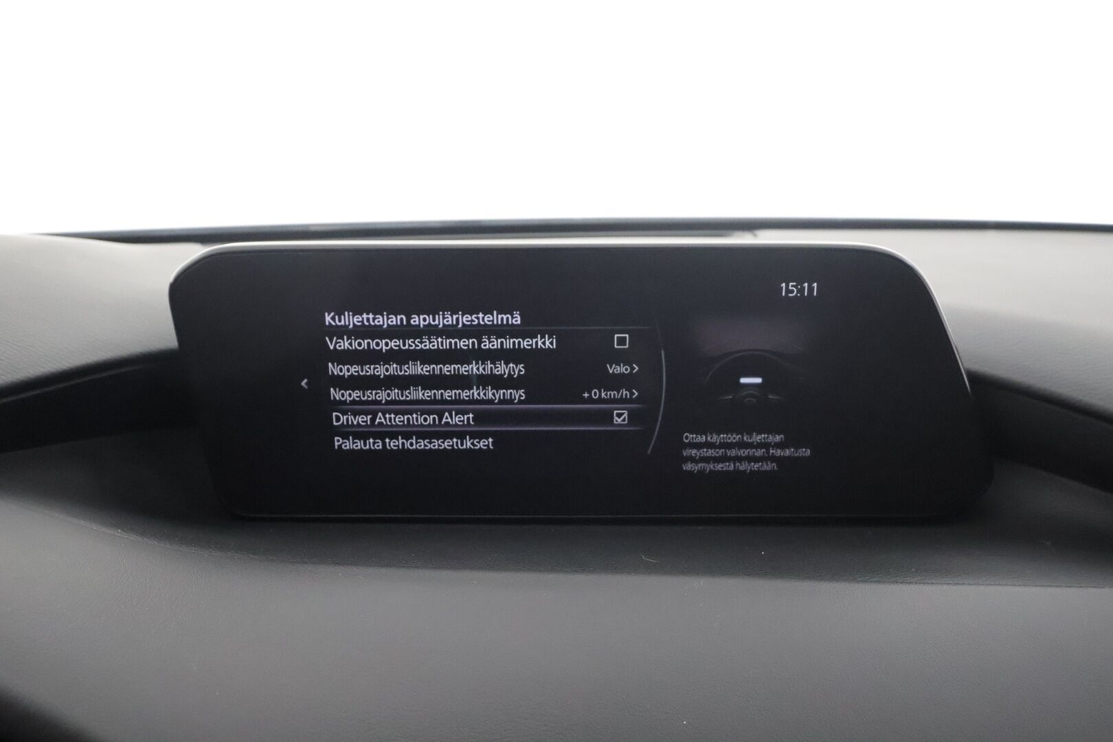 Mazda Mazda3 2020 Hatchback 2,0 (122 hv) SKYACTIV-G Vision Plus Business * ACC / LED / P.Kamera / Navi / Kaistavahti / Keyless / HUD * - Kahdet renkaat aluvanteilla