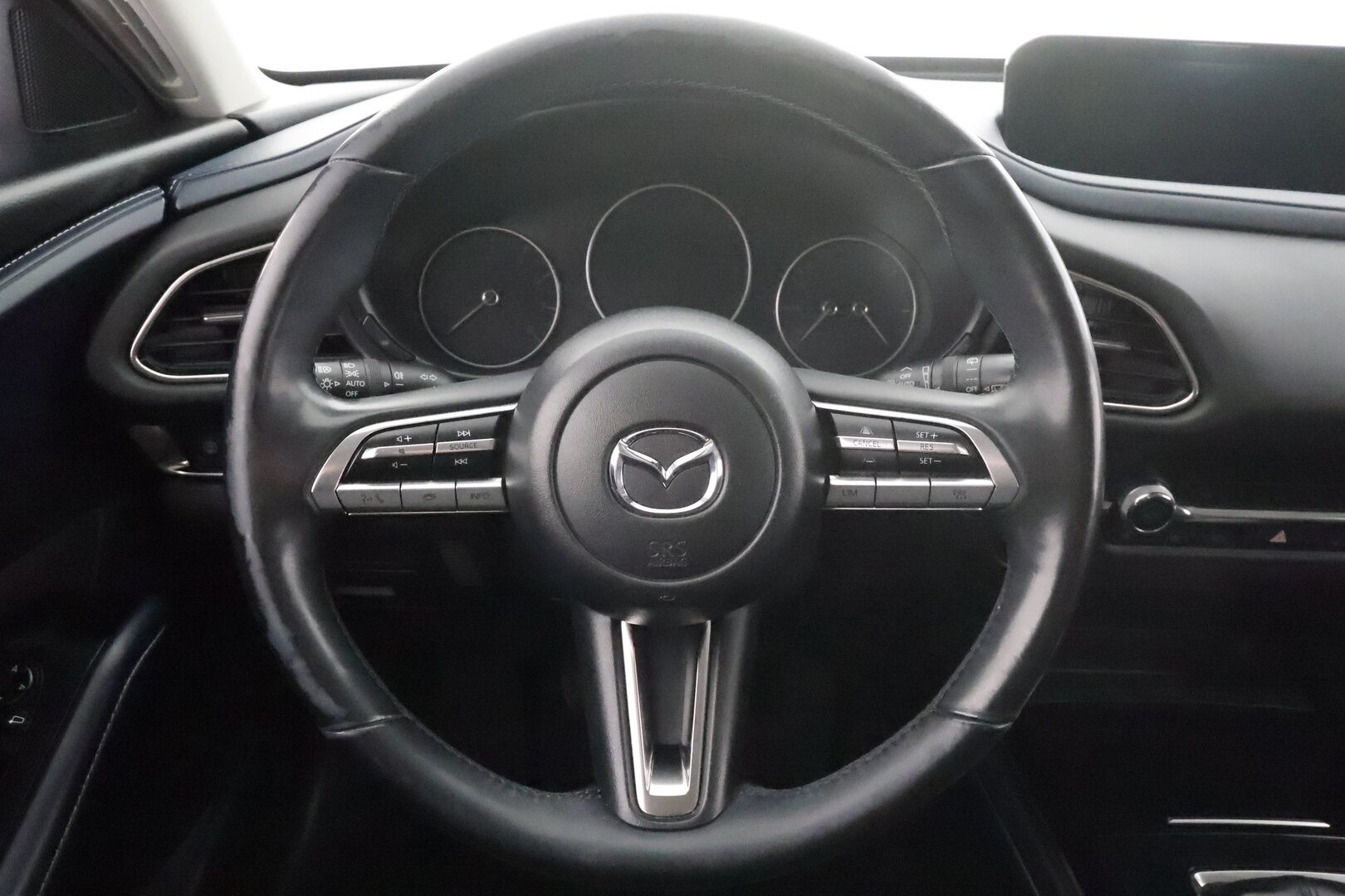 Mazda CX-30 2020 2,0 M Hybrid Skyactiv-G Vision Plus Business MT * ACC / LED / P.kamera / Apple & Android / Kaistavahti * - Suomi-auto / Merkkihuollettu / 2x Renkaat ja vanteet