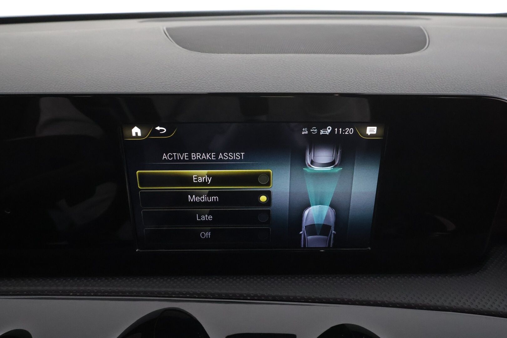 Mercedes-Benz A 2020 180 A Business Style * LED-High Performance / P.Kamera / Sportpenkit / Digimittaristo / Vakkari / Kaistavahti * - Suomi-auto / Kahdet renkaat - HULLUT AVAJAISHULINAT KORKOTARJOUS 3,29 %