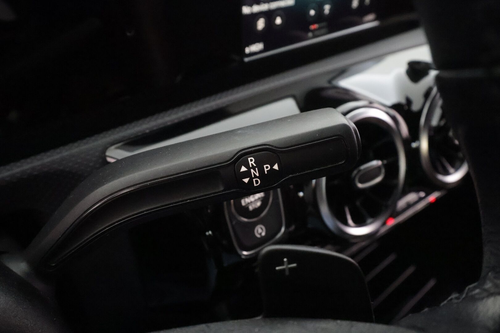 Mercedes-Benz A 2020 180 A Business Style - | LED-High Performance | P.Kamera | Sportpenkit | Digimittaristo | Vakkari | Kaistavahti | Suomi-auto | 2x renkaat&alumiinivanteet |