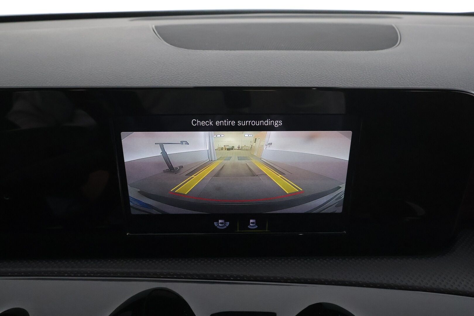 Mercedes-Benz A 2020 180 A Business Style * LED-High Performance / P.Kamera / Sportpenkit / Digimittaristo / Vakkari / Kaistavahti * - Suomi-auto / Kahdet renkaat - HULLUT AVAJAISHULINAT KORKOTARJOUS 3,29 %