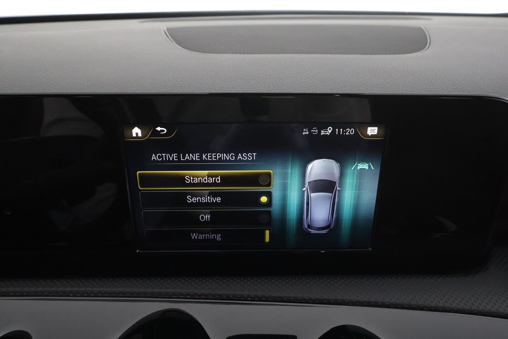 Mercedes-Benz A 2020 180 A Business Style * LED-High Performance / P.Kamera / Sportpenkit / Digimittaristo / Vakkari / Kaistavahti * - Suomi-auto / Kahdet renkaat