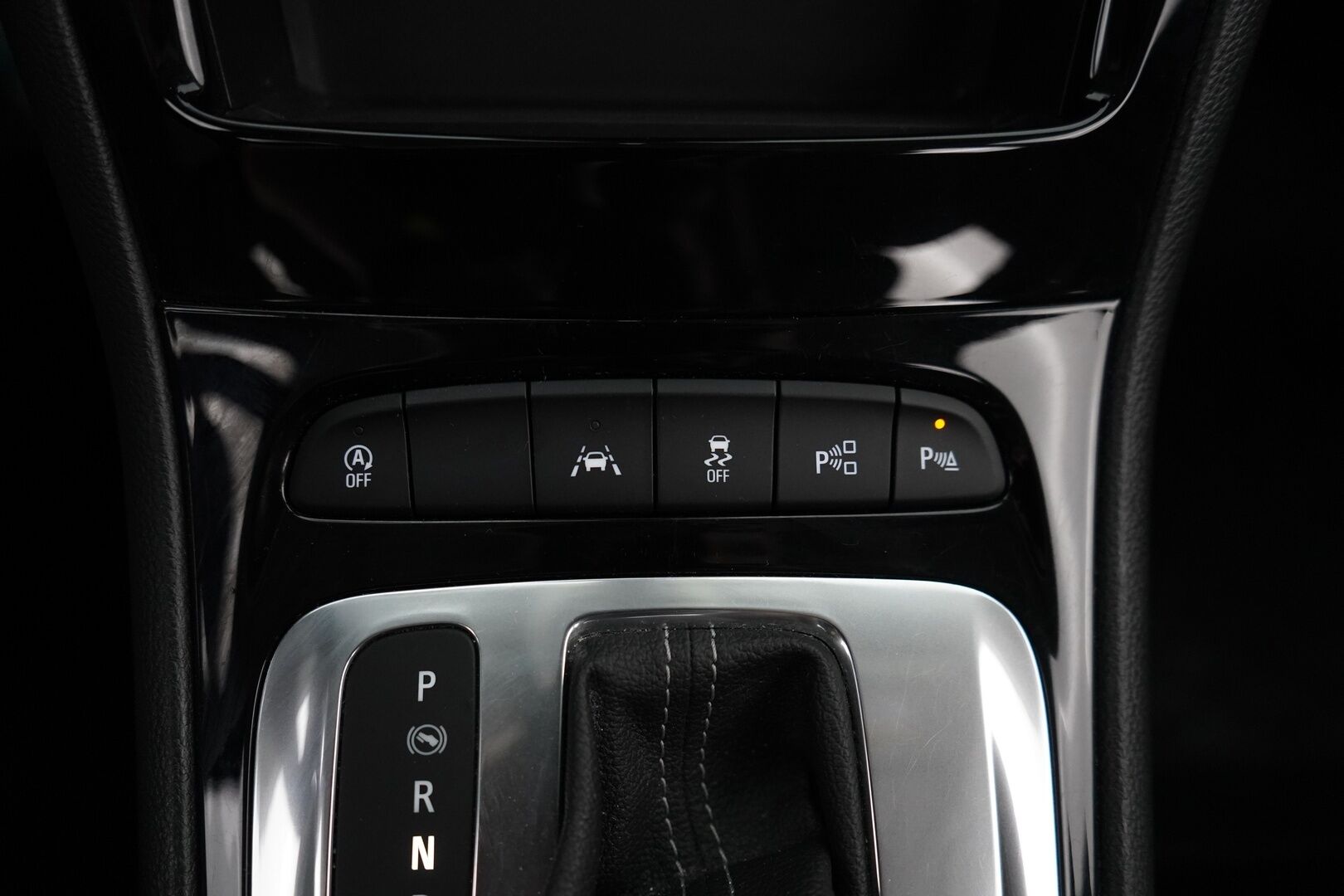 Opel Astra 2019 5-ov Innovation Plus 150 Turbo A * Vakkari / Kamera / Navi / Lohko / Ratinlämmitin* - Myydään juuri leimattuna / Kahdet renkaat / Säännöllinen huoltohistoria