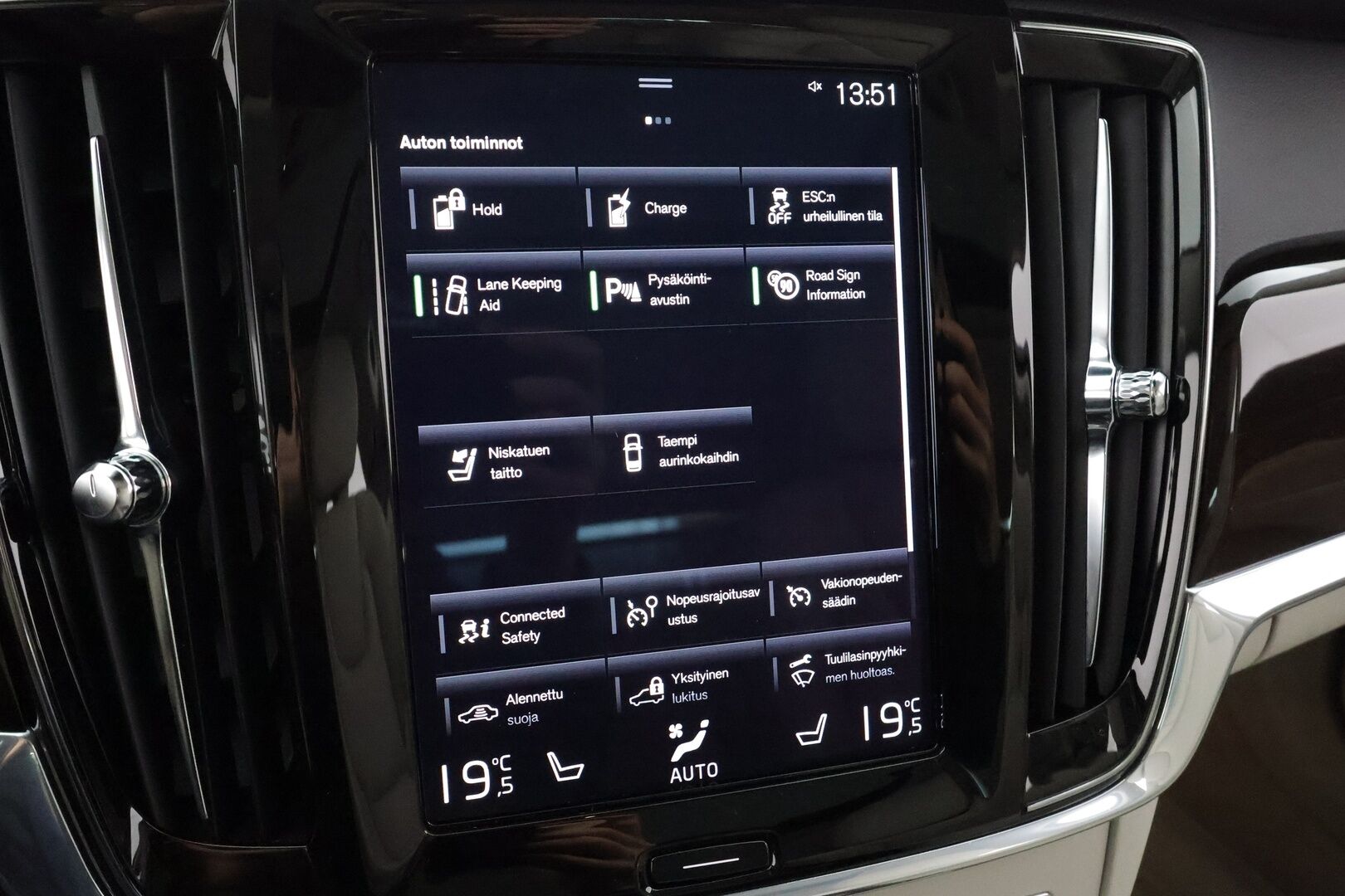 Volvo S90 2020 T8 TwE AWD Inscription aut - Webasto | Vetokoukku | Adapt.Vakkari | Kattoluukku | Muistipenkki | Keyless | High Perf Audio  / Apple&Android
