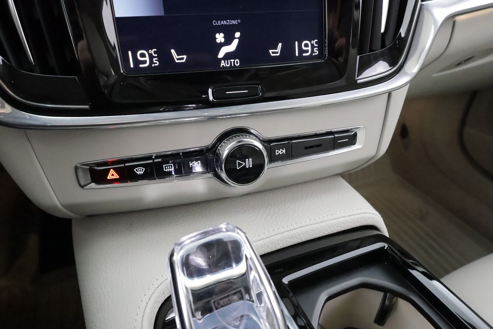 Volvo S90 2020 T8 TwE AWD Inscription aut - Webasto | Vetokoukku | Adapt.Vakkari | Kattoluukku | Muistipenkki | Keyless | High Perf Audio  / Apple&Android