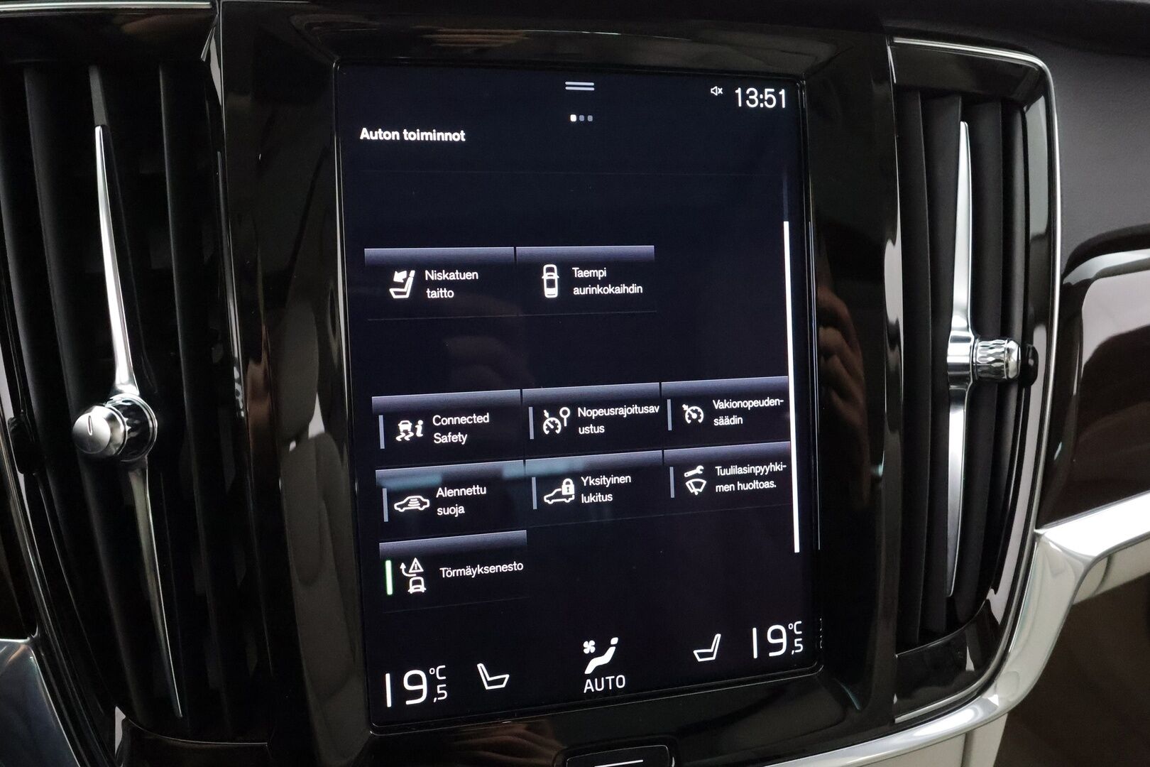 Volvo S90 2020 T8 TwE AWD Inscription aut - Webasto | Vetokoukku | Adapt.Vakkari | Kattoluukku | Muistipenkki | Keyless | High Perf Audio  / Apple&Android