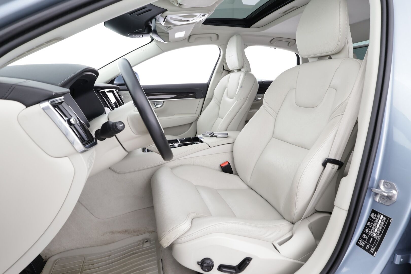 Volvo S90 2020 T8 TwE AWD Inscription aut * Webasto / Vetokoukku / Adapt.Vakkari / Kattoluukku / Muistipenkki / Keyless / P-Tutkat - Suomi-auto / Kahdet renkaat aluvanteilla / Merkkihuollettu - HULLUT AVAJAISHULINAT KORKOTARJOUS 3,29 %