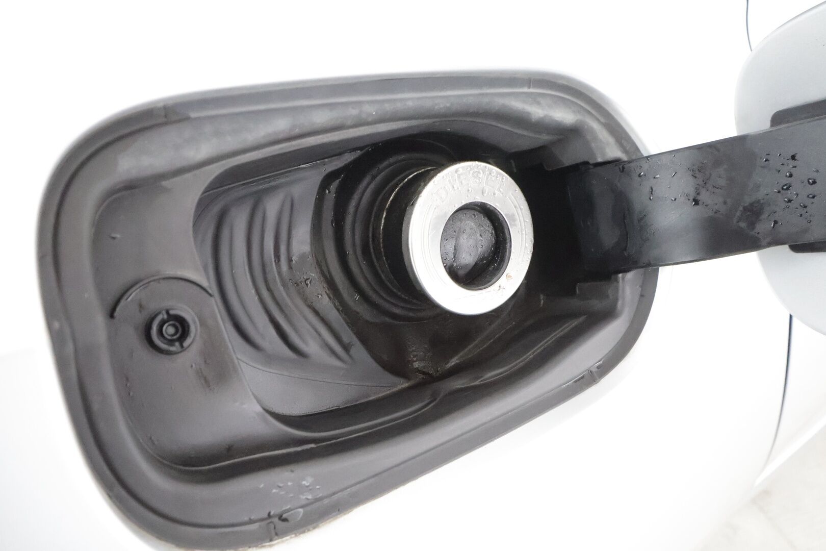 Volvo V90 2017 D5 AWD Inscription aut * Webasto / Koukku / Panorama / B&O / ACC / Full-LED / 360° / Sportnahat Muistilla * - Kahdet renkaat 