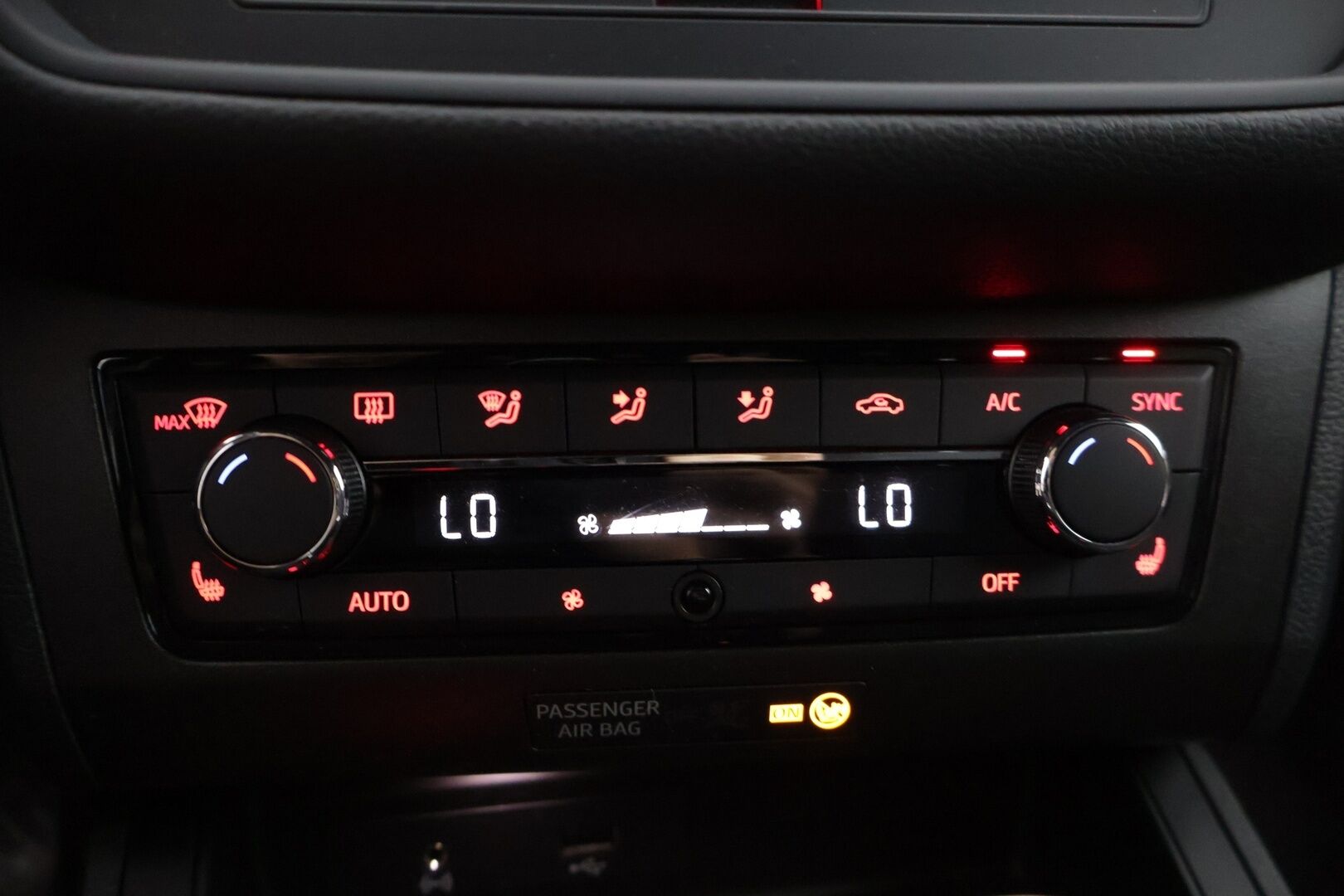 Seat Ibiza 2020 1,0 EcoTSI 115 FR DSG * KeyLessGo / Adapt. Vakkari / Lohkolämmitin * - * Vähän ajettu suomiauto *