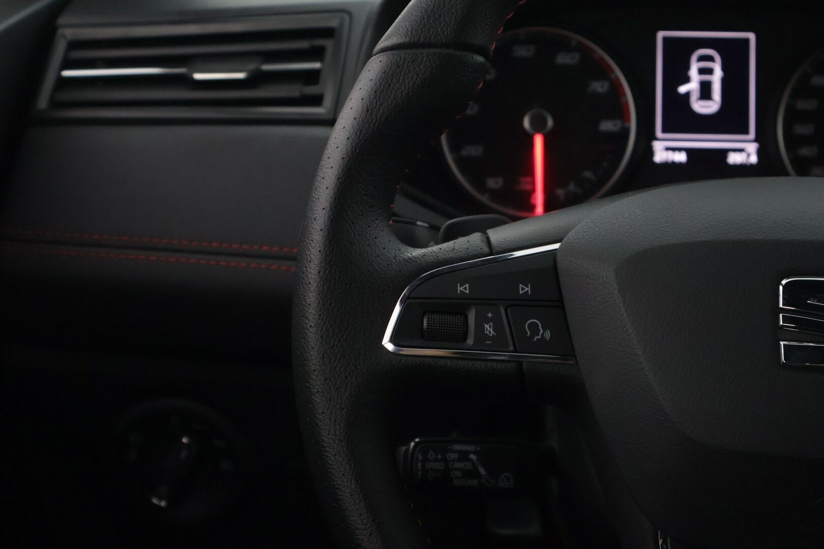Seat Ibiza 2020 1,0 EcoTSI 115 FR DSG * KeyLessGo / Adapt. Vakkari / Lohkolämmitin * - * Vähän ajettu suomiauto *