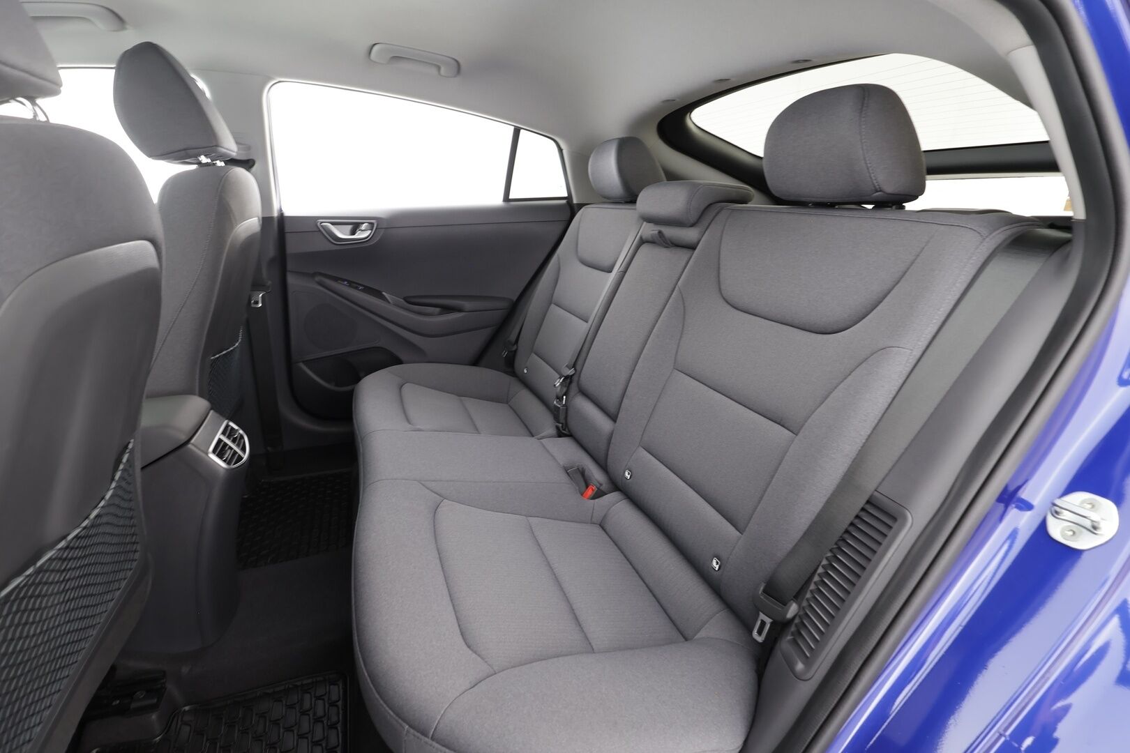 Hyundai IONIQ plug-in 2020 1,6 plug-in 141 hv 6-DCT Style Limited Edition MY20 - | ACC | Muistipenkki | Infinity | P.kamera | Lohko + sisälämmitin | LFA | BSM | Keyless | LED | Facelift | 1-om suomiauto | Merkkihuollot | 