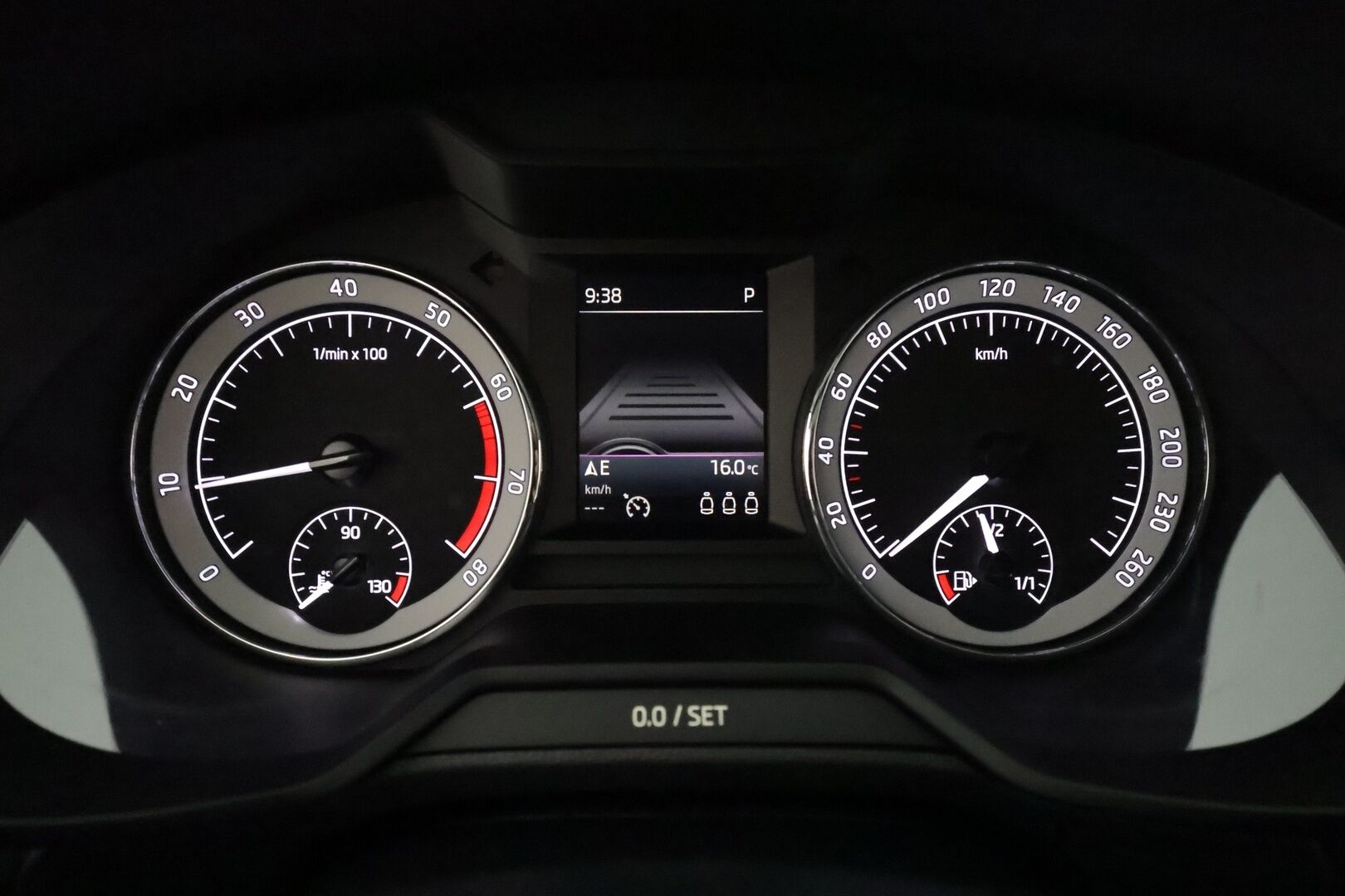 Skoda Octavia 2020 Combi 1,5 TSI Style BusinessLine DSG Aut. **1.Om suomi-auto / Webasto / Koukku / Adapt.Vakkari / P.Kamera / LED-valot** - Navi / Kaistavahti / Katveavustin / KeylessGO 