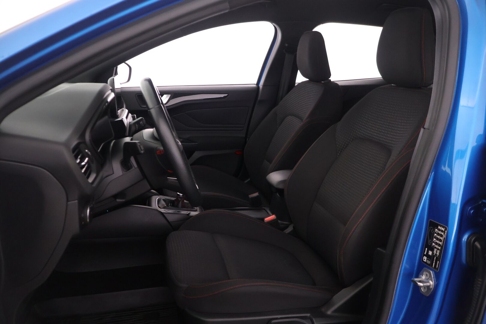Ford Focus 2019 1,5 EcoBoost 182hv M6 ST-Line Wagon - ACC | Bang&Olufsen | LED | Keyless | Lohko+sisälämmitin | Tehokkaampi 182hv malli