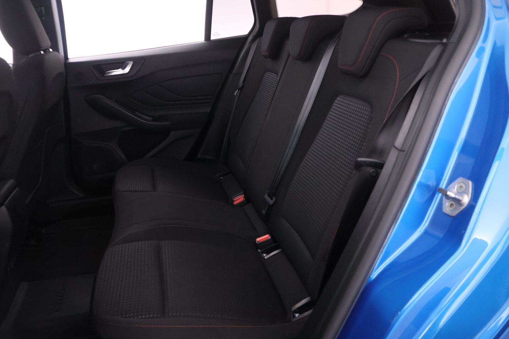 Ford Focus 2019 1,5 EcoBoost 182hv M6 ST-Line Wagon - ACC | Bang&Olufsen | LED | Keyless | Lohko+sisälämmitin | Tehokkaampi 182hv malli