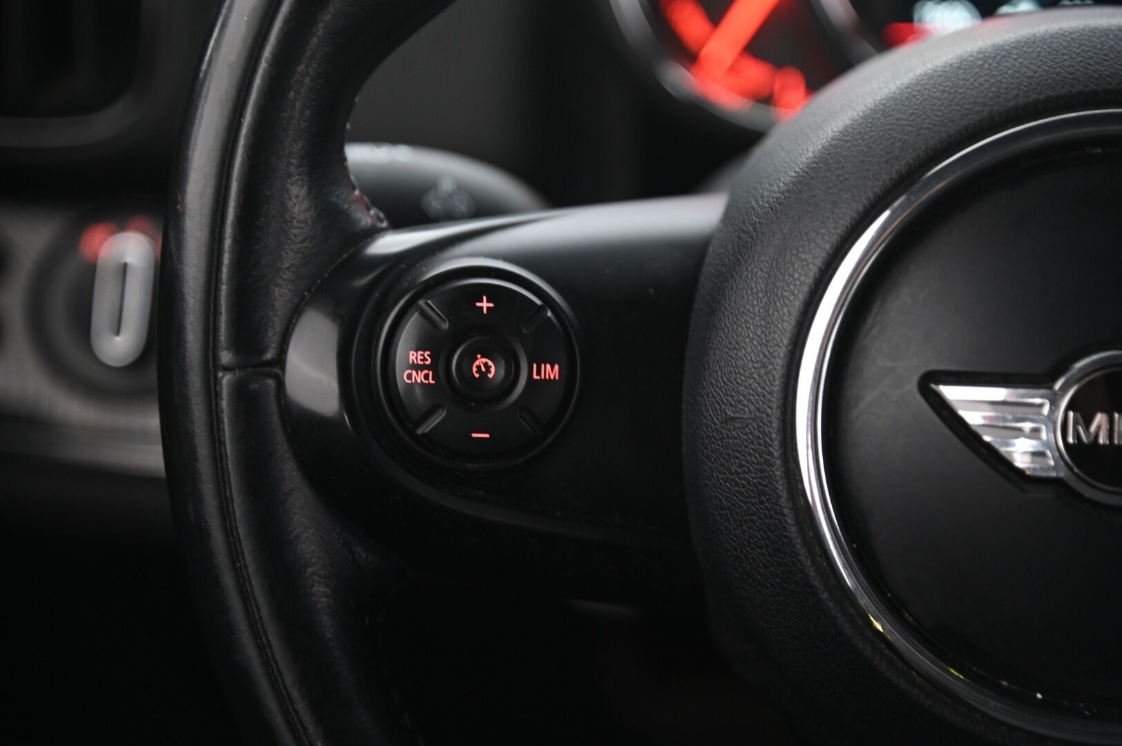 MINI COUNTRYMAN 2018 SE ALL4 *Myydään Huutokaupat.com*