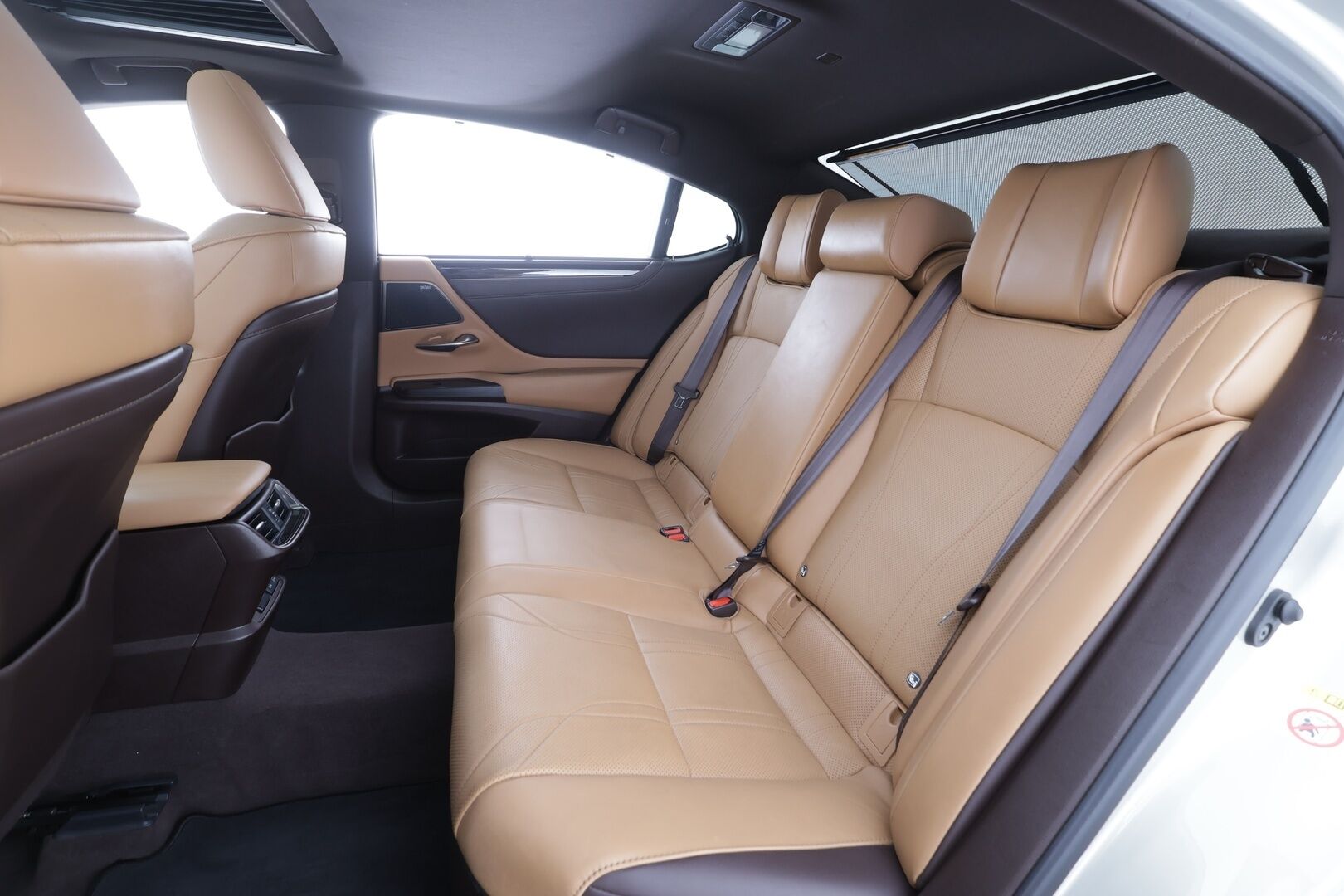 Lexus ES 2020 300h Luxury - | ACC | HUD | 360° | Mark Levinson | Ilm. muistinahat | Kattoluukku | Apple & Android | 1-om suomi auto | Merkkihuollot | 