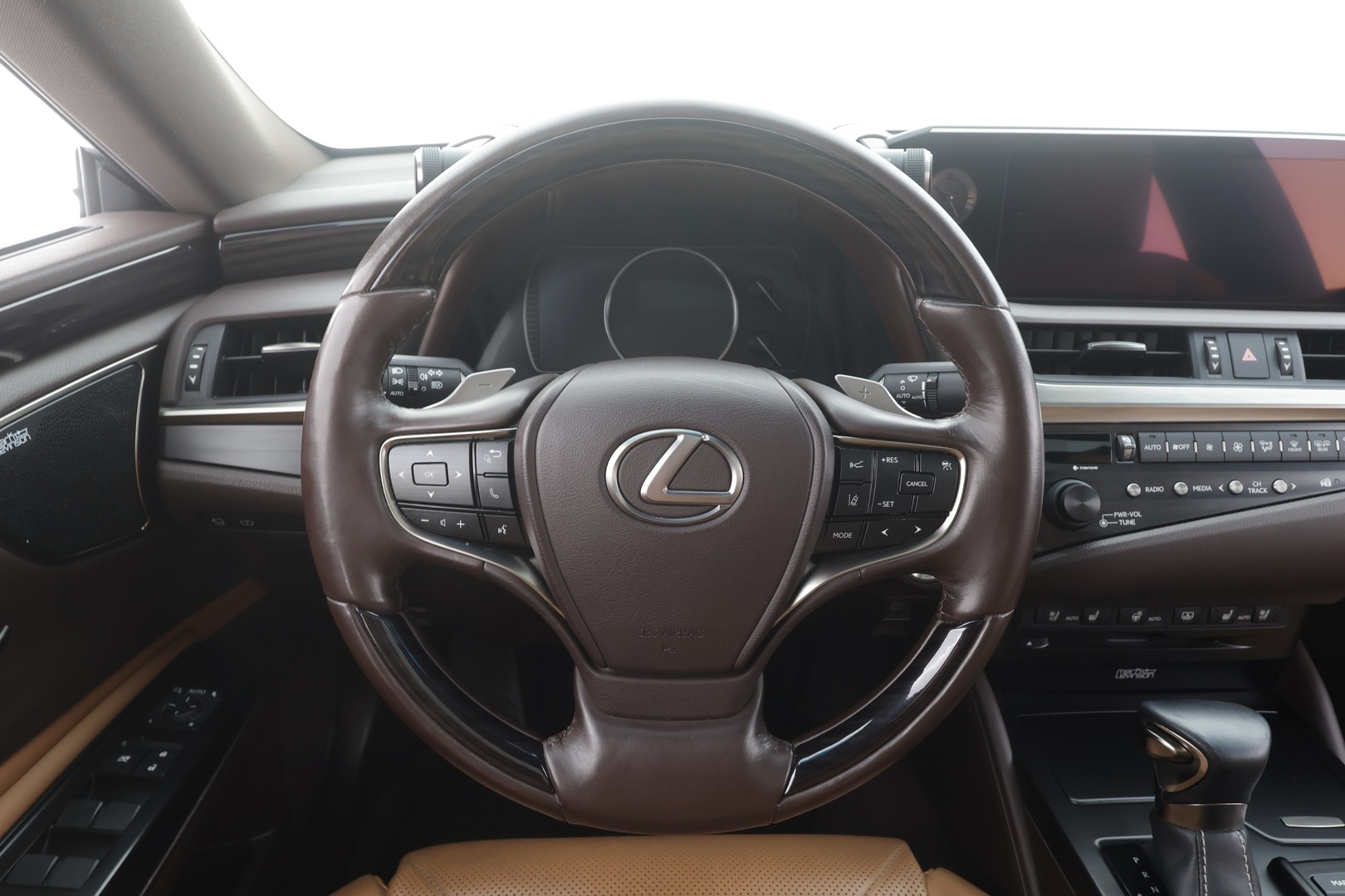 Lexus ES 2020 300h Luxury - | ACC | HUD | 360° | Mark Levinson | Ilm. muistinahat | Kattoluukku | Apple & Android | 1-om suomi auto | Merkkihuollot | 