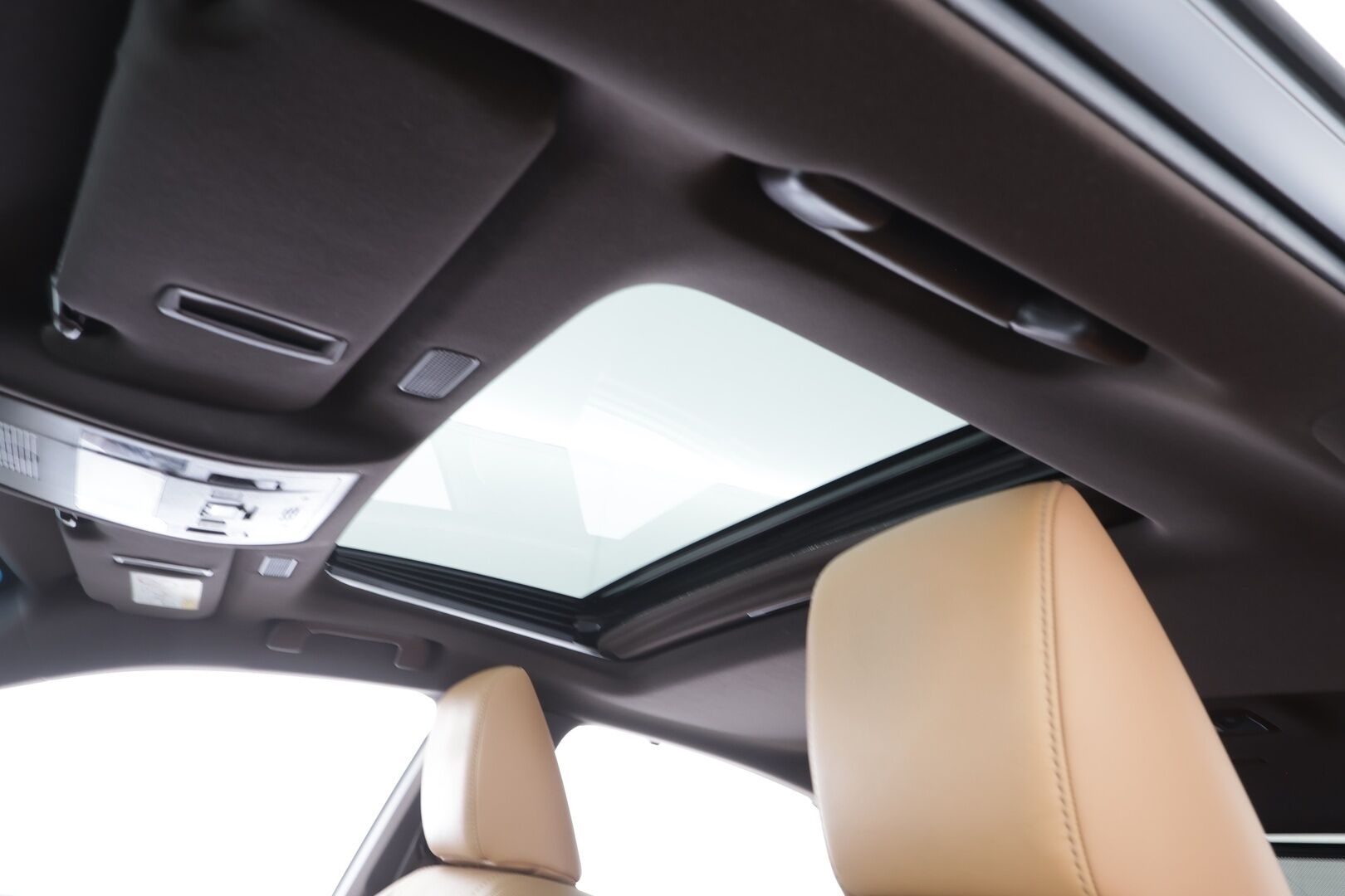 Lexus ES 2020 300h Luxury - | ACC | HUD | 360° | Mark Levinson | Ilm. muistinahat | Kattoluukku | Apple & Android | 1-om suomi auto | Merkkihuollot | 