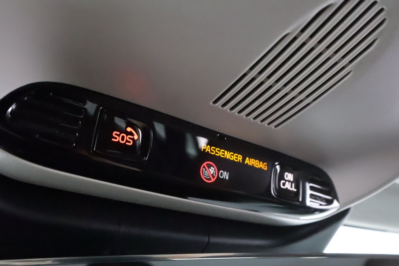 Volvo V60 2020 T8 TwE AWD Inscription aut * ACC / Webasto / Koukku / LED / Ruskeat nahat / Blis / 360 ° / Apple & Android * - Akku kuntotarkastettu / Merkkihuollettu / Kahdet renkaat 