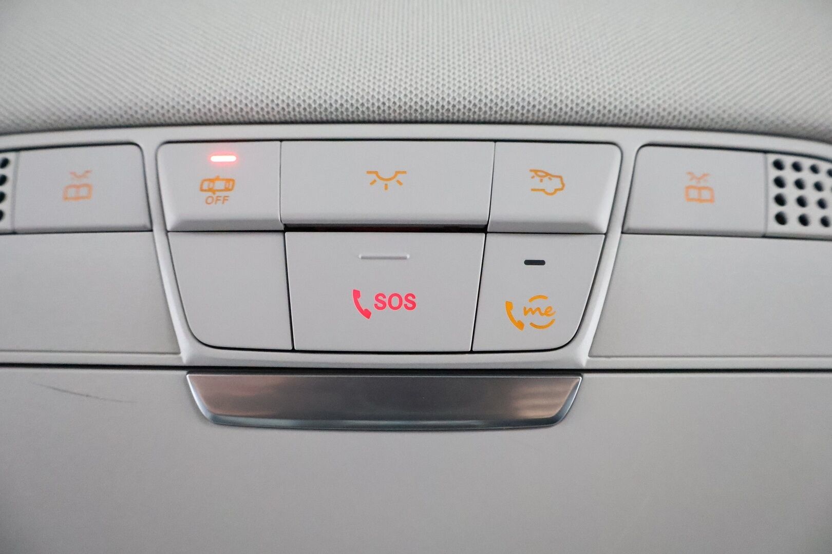 Mercedes-Benz C 2020 180 T A Business - Suomiauto / Multibeam LED / Peruutuskamera / Merkkihuollot / Comand Navi / Sporttipenkit Sähkösäädöllä / Lohko & Sisäpistoke!