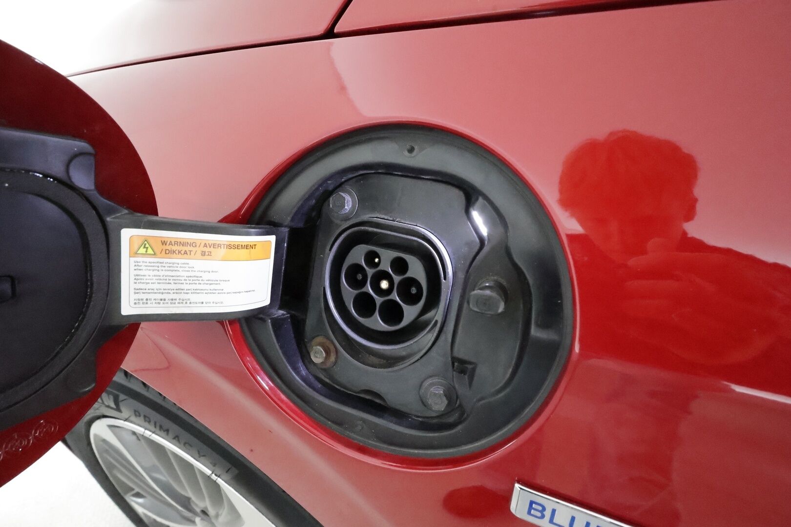 Hyundai IONIQ plug-in 2020 1,6 plug-in 141 hv 6-DCT Style MY20 **Adapt.vakkari / P.kamera / Muistipenkki / LED / Navi / KeylessGo** - 1.Om Suomi-auto / Kahdet renkaat aluvanteilla / Digimittaristo / Apple&Android / Infinity Audio / Lohkolämmitin