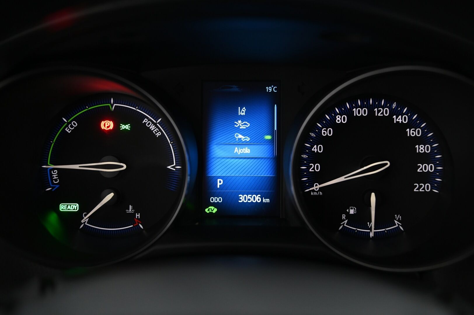 Toyota C-HR 2019 1,8 Hybrid Active Edition *Peruutuskamera / Navigointi / Vakkari / Lohko* - *1-omisteinen Suomi-auto / 2x renkaat aluvanteilla*