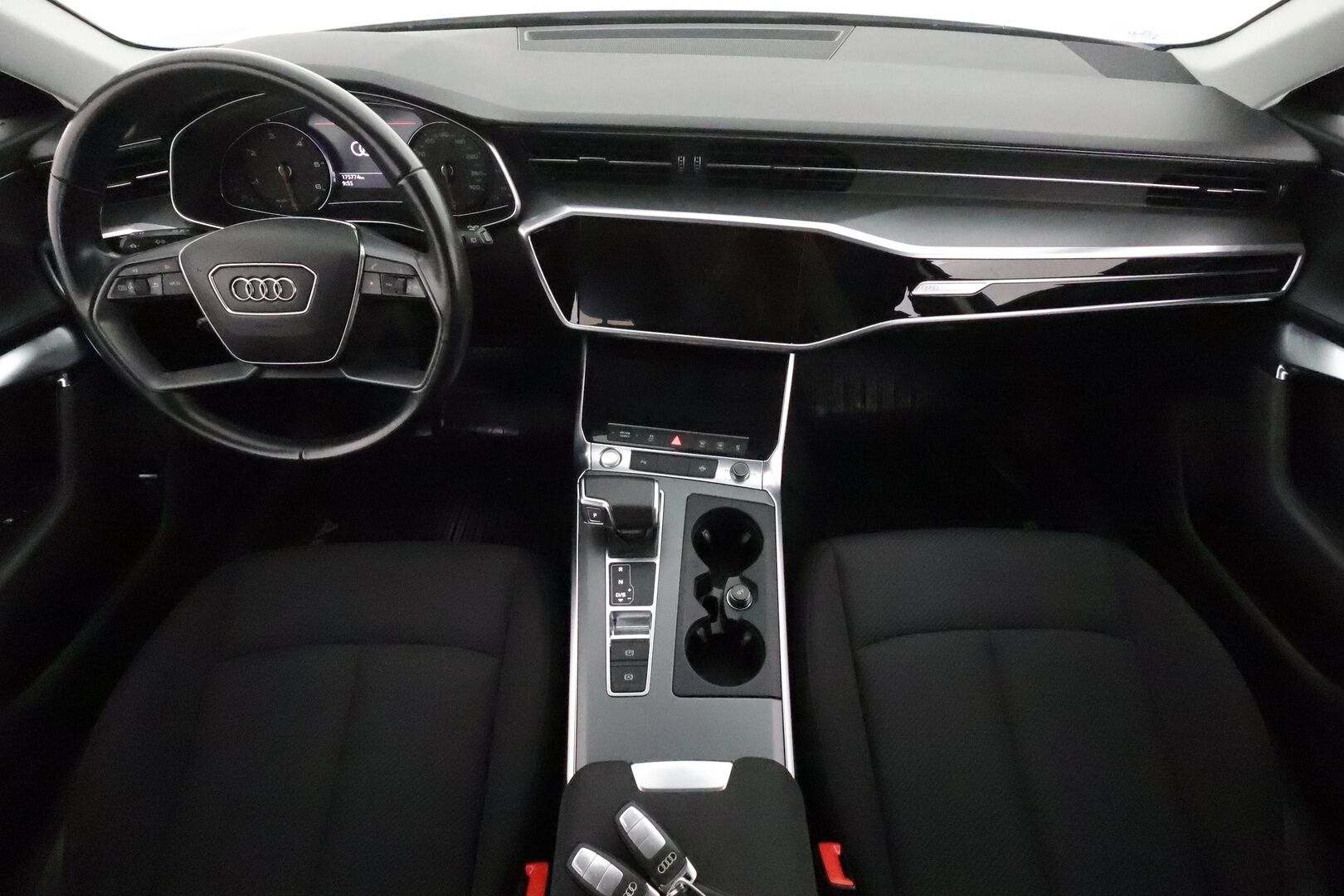 Audi A6 2020 Avant Business 35 TDI MHEV S tronic **Suomi-auto / Webasto / Koukku / LED-valot / P.Tutkat / Navi - Kahdet Renkaat
