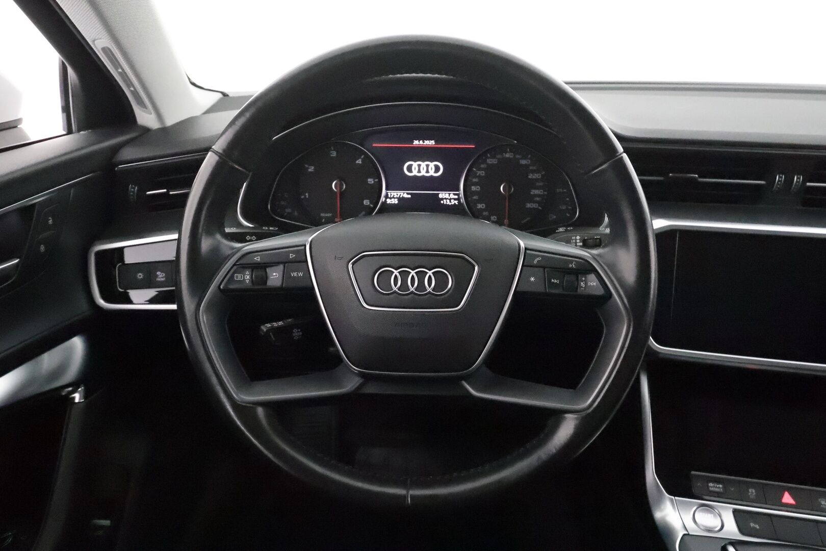 Audi A6 2020 Avant Business 35 TDI MHEV S tronic **Suomi-auto / Webasto / Koukku / LED-valot / P.Tutkat / Navi - Kahdet Renkaat