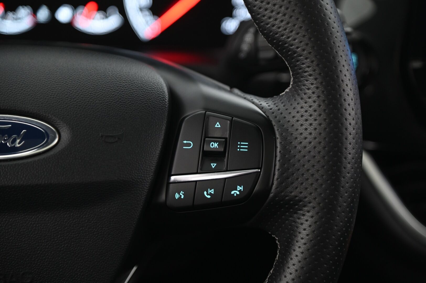 Ford Fiesta 2020 1,5 EcoBoost 200hv M6 ST 5-ovinen *B&O / Winter Package / Performance package / Panorama / Recaro / Appconnect - 2x hyvät merkkirenkaat / Kamera / Juuri huollettu / Huippu herkut