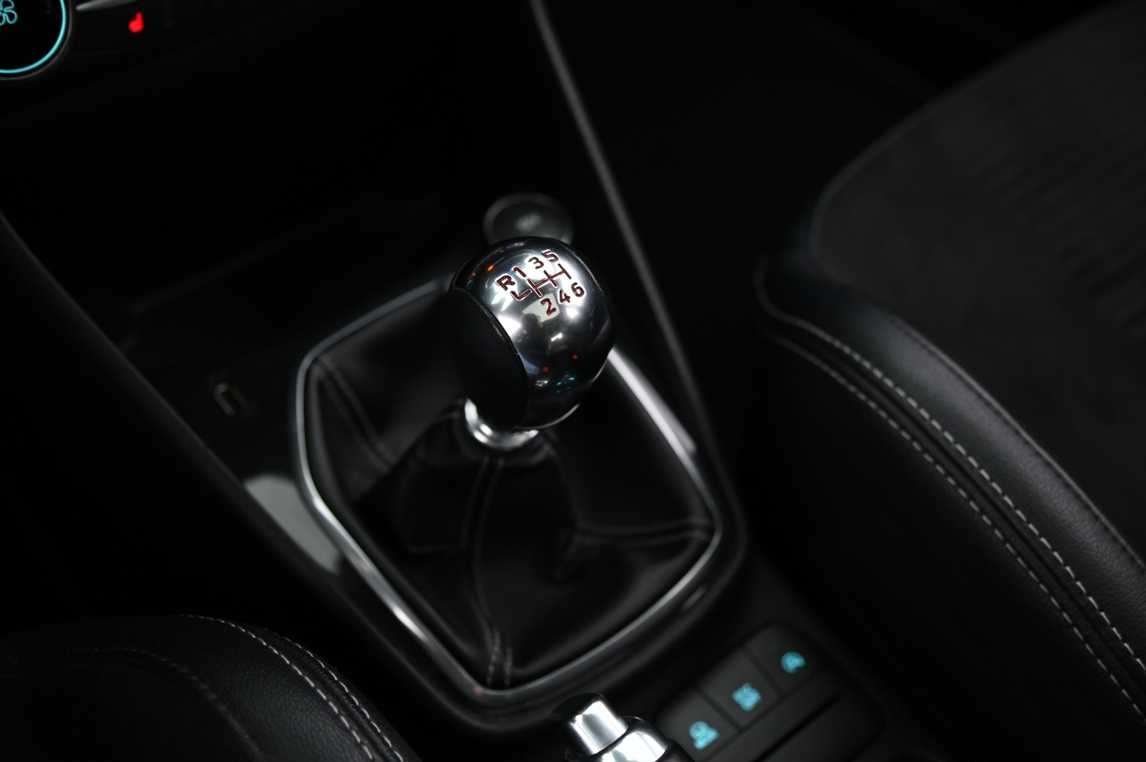 Ford Fiesta 2020 1,5 EcoBoost 200hv M6 ST 5-ovinen *B&O / Winter Package / Performance package / Panorama / Recaro / Appconnect - 2x hyvät merkkirenkaat / Kamera / Juuri huollettu / Huippu herkut