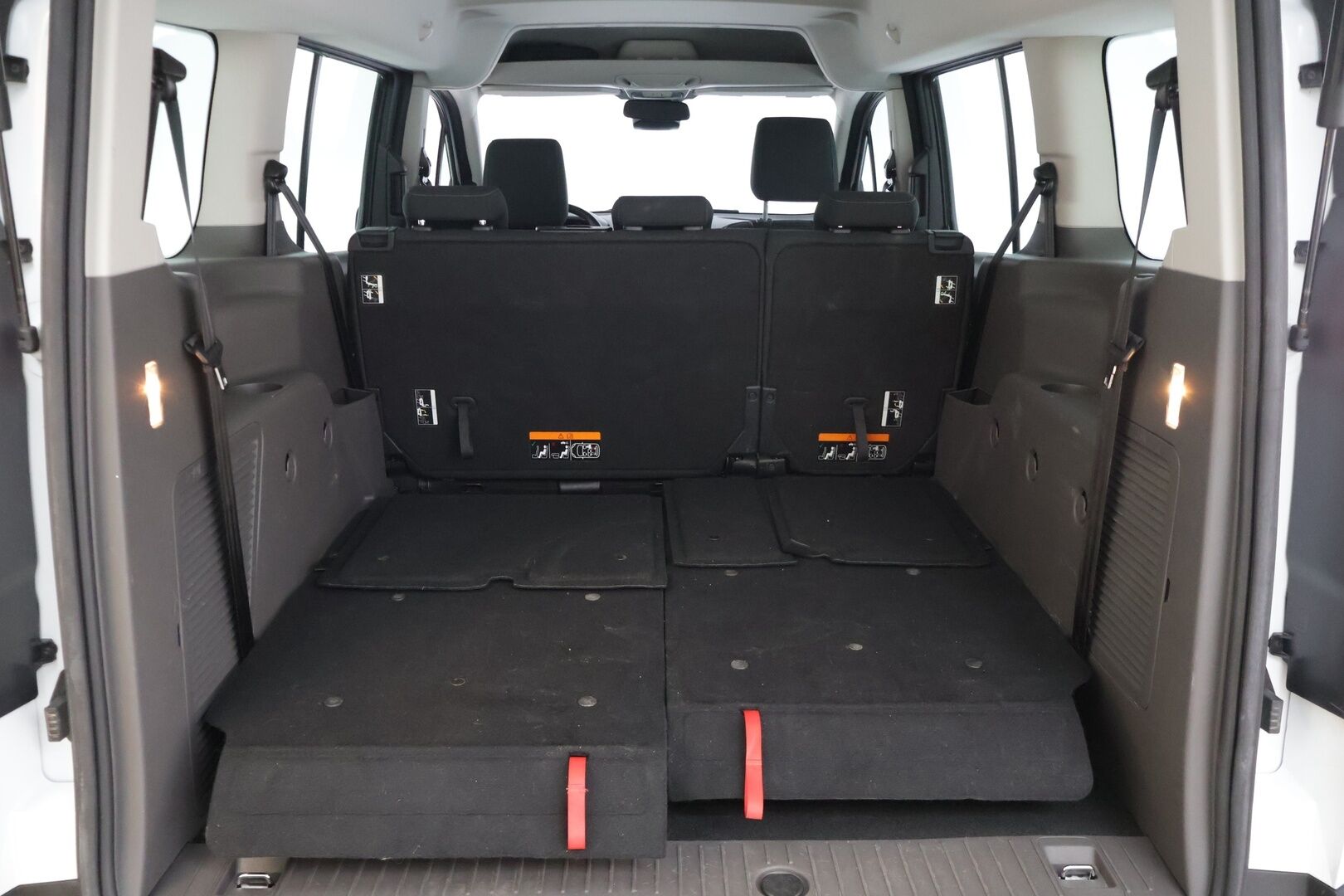 Ford Grand Tourneo Connect 2020 1,5 TDCi 120 hv M6 Trend 5-ovinen 7P. - 7p. | Merkkihuollot | 2.om Suomi-auto | Vakkari | Lohko | Bluetooth