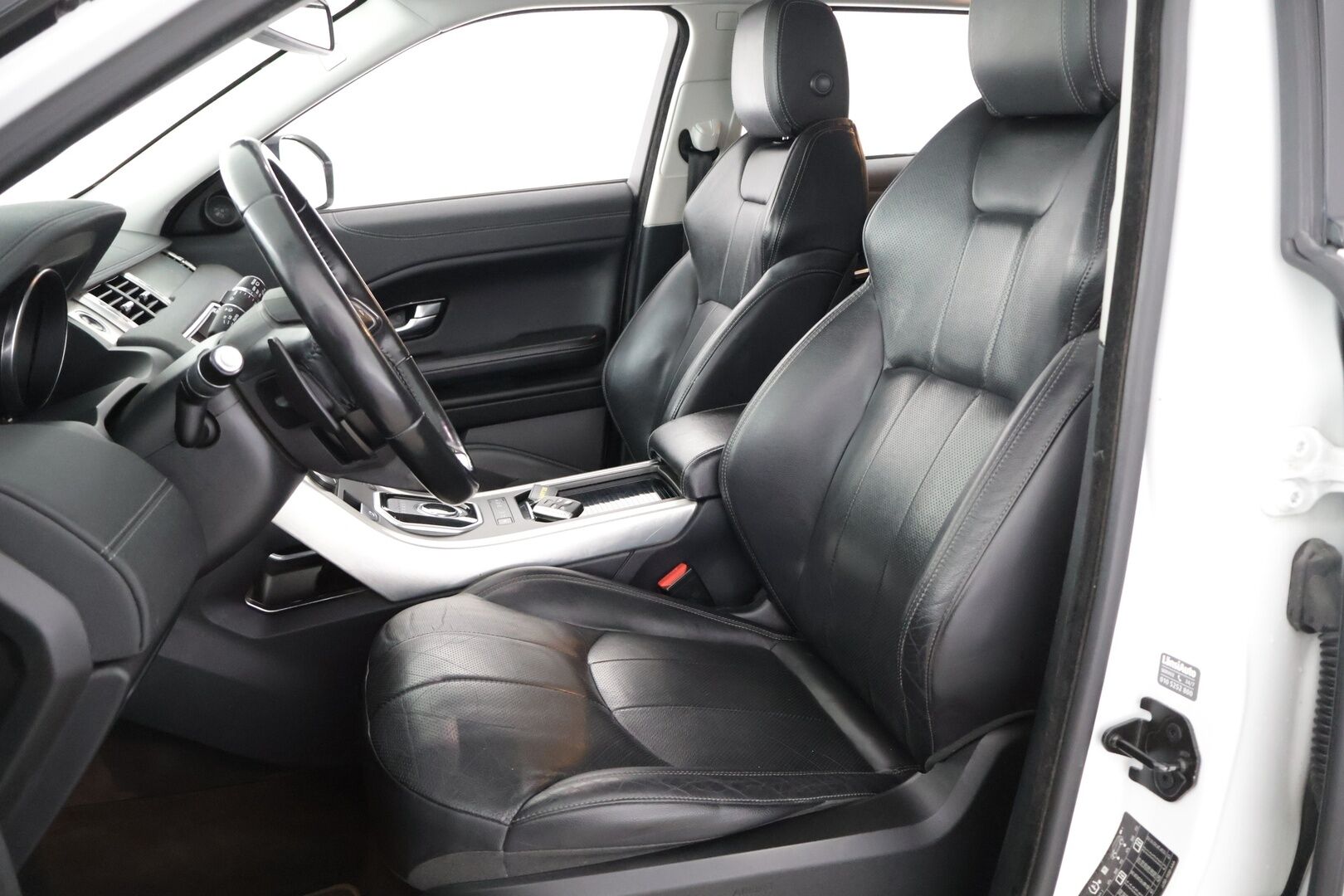 Land Rover Range Rover Evoque 2019 2,0 TD4 150 Aut SE Dynamic Limited - Keyless | Lohko | Sähkökontti | Vakkari | Navi