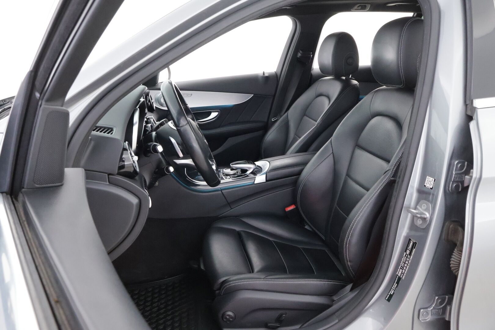 Mercedes-Benz C 2016 220 d 4Matic T A Premium Business AMG * Koukku / Burmester / Panoraama / 360-Kamera / Sporttinahat / Lohkolämmitin / - Supervarusteet / Vakkari / ILS LED / Juuri tullut Tampereelle! - HULLUT AVAJAISHULINAT KORKOTARJOUS 3,29 %