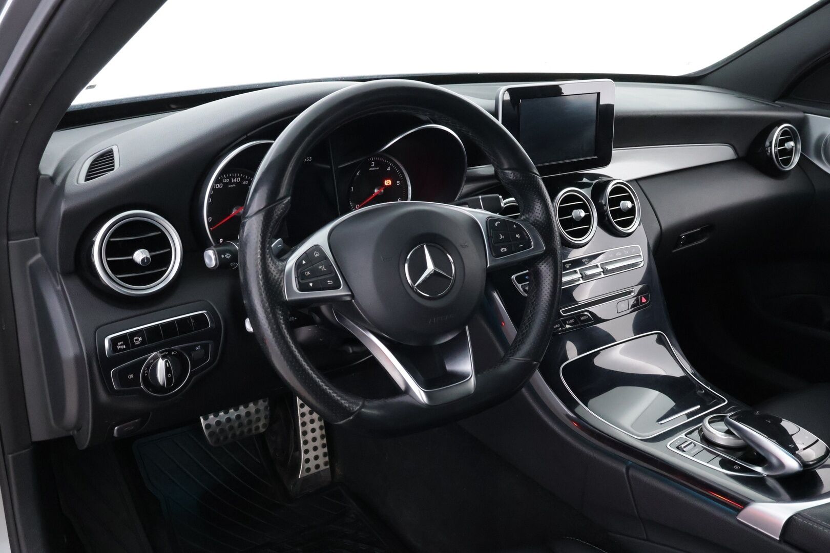 Mercedes-Benz C 2016 220 d 4Matic T A Premium Business AMG * Koukku / Burmester / Panoraama / 360-Kamera / Sporttinahat / Lohkolämmitin / - Supervarusteet / Vakkari / ILS LED / Juuri tullut Tampereelle! - HULLUT AVAJAISHULINAT KORKOTARJOUS 3,29 %