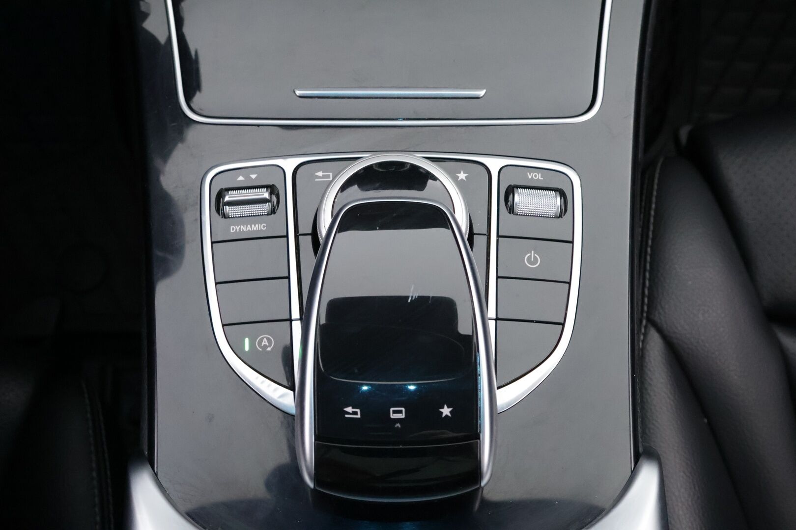 Mercedes-Benz C 2016 220 d 4Matic T A Premium Business AMG * Koukku / Burmester / Panoraama / 360-Kamera / Sporttinahat / Lohkolämmitin / - Supervarusteet / Vakkari / ILS LED / Juuri tullut Tampereelle! - HULLUT AVAJAISHULINAT KORKOTARJOUS 3,29 %